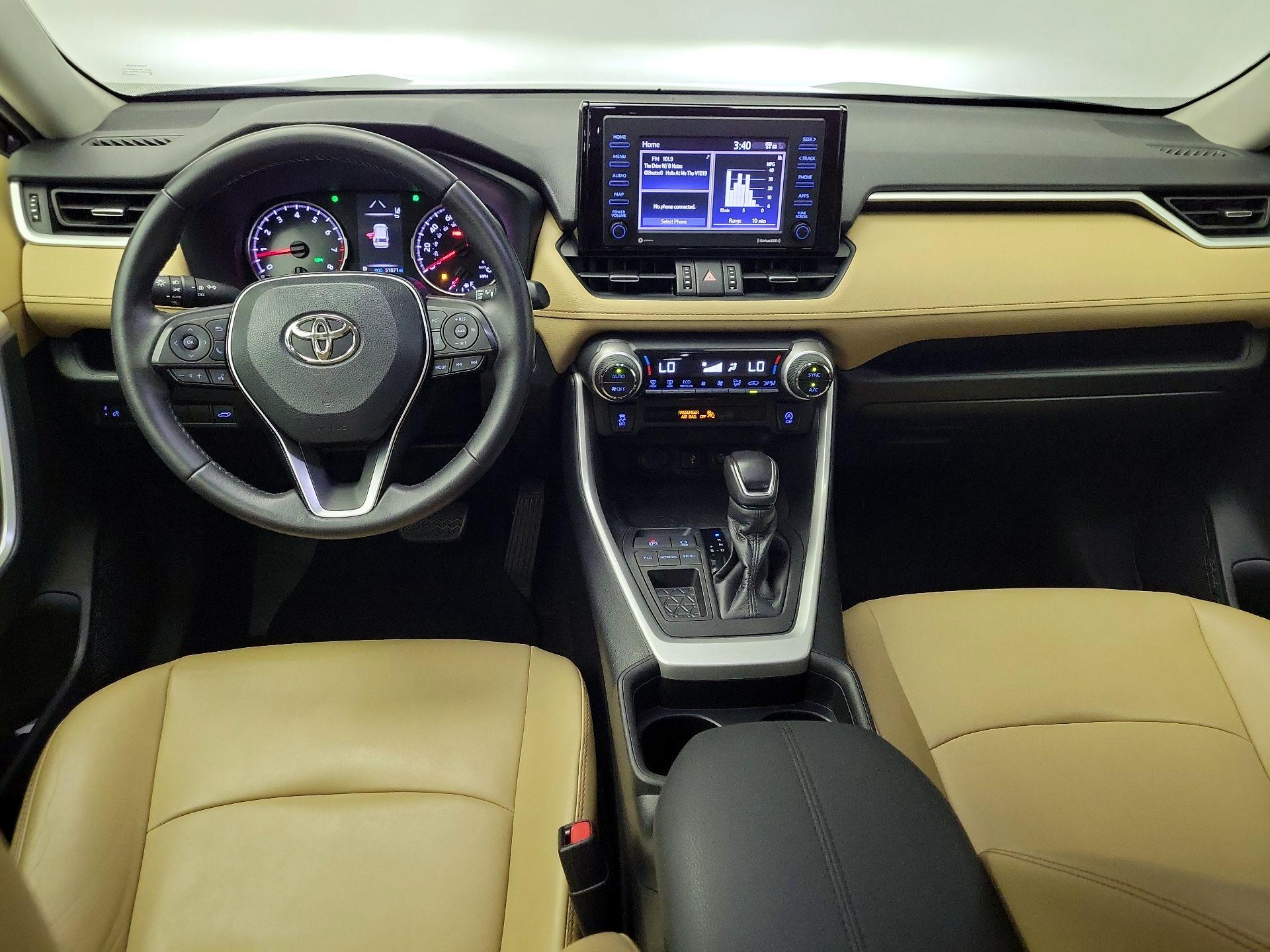 Thumbnail: 2021 Toyota RAV4 - 9