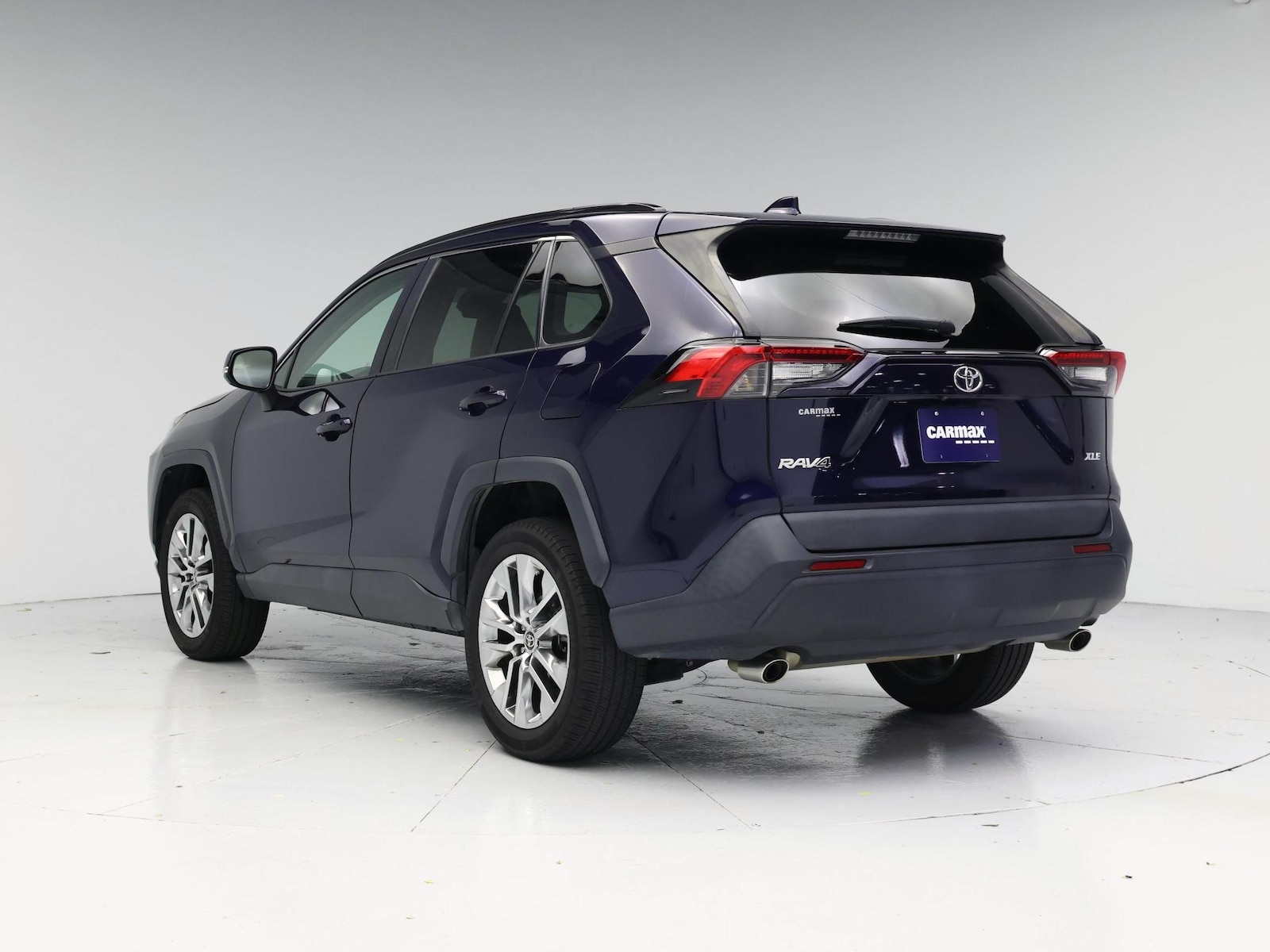 2021 Toyota RAV4 XLE Premium - Photo 3