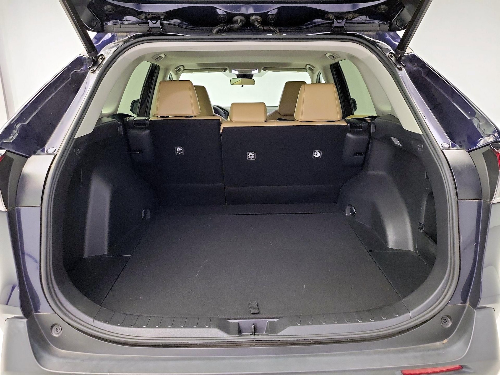 2021 Toyota RAV4 XLE Premium - Photo 22