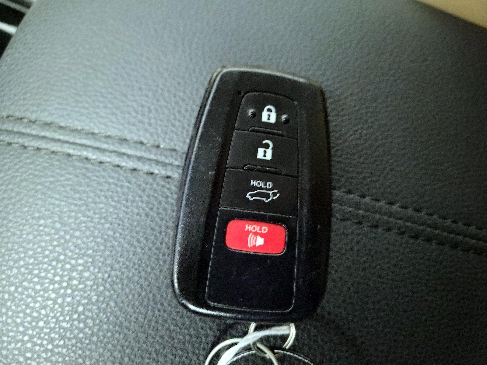 2021 Toyota RAV4 XLE Premium - Photo 24