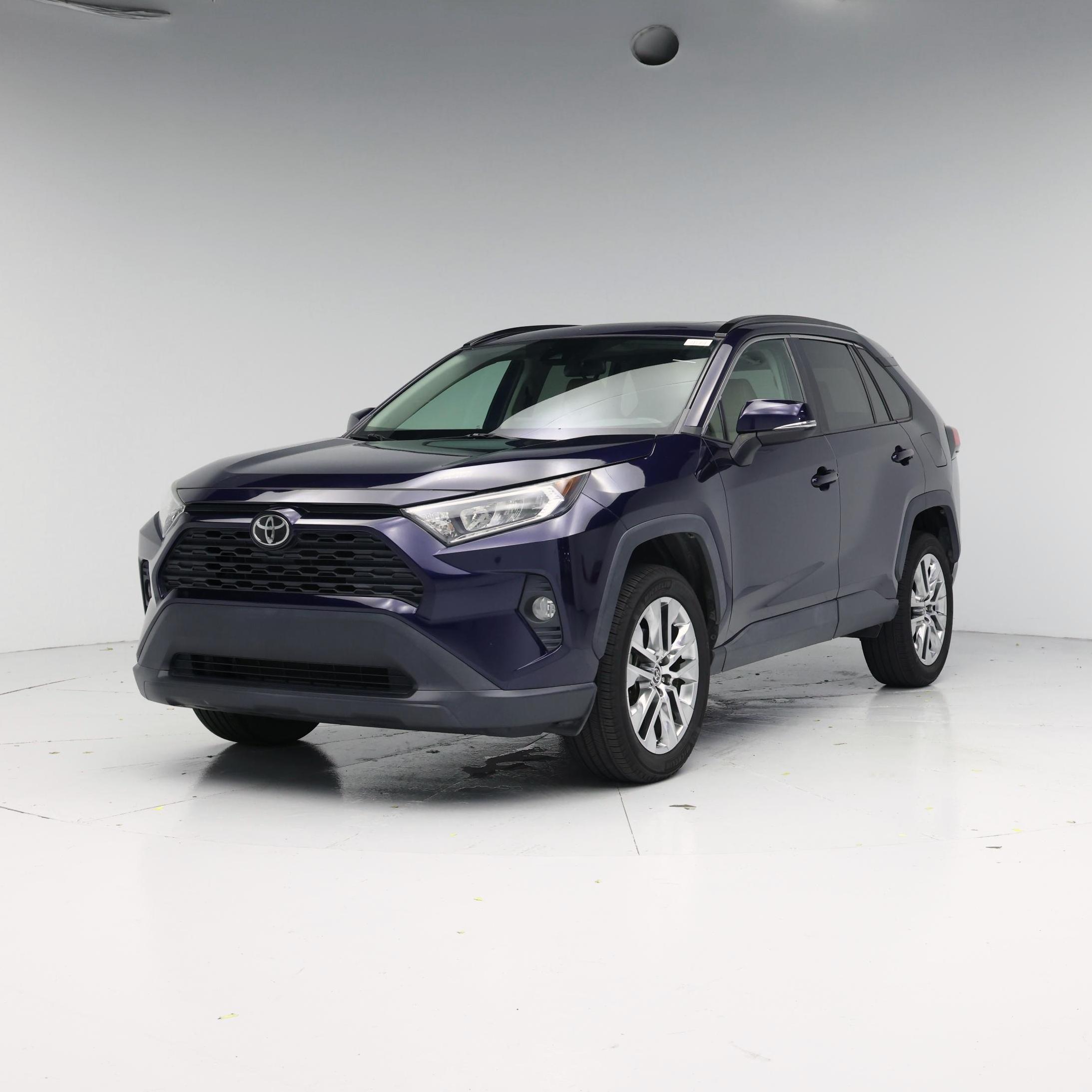Thumbnail: 2021 Toyota RAV4 - 4
