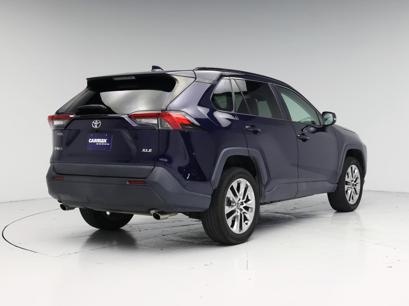 2021 Toyota RAV4 XLE Premium - Photo 9