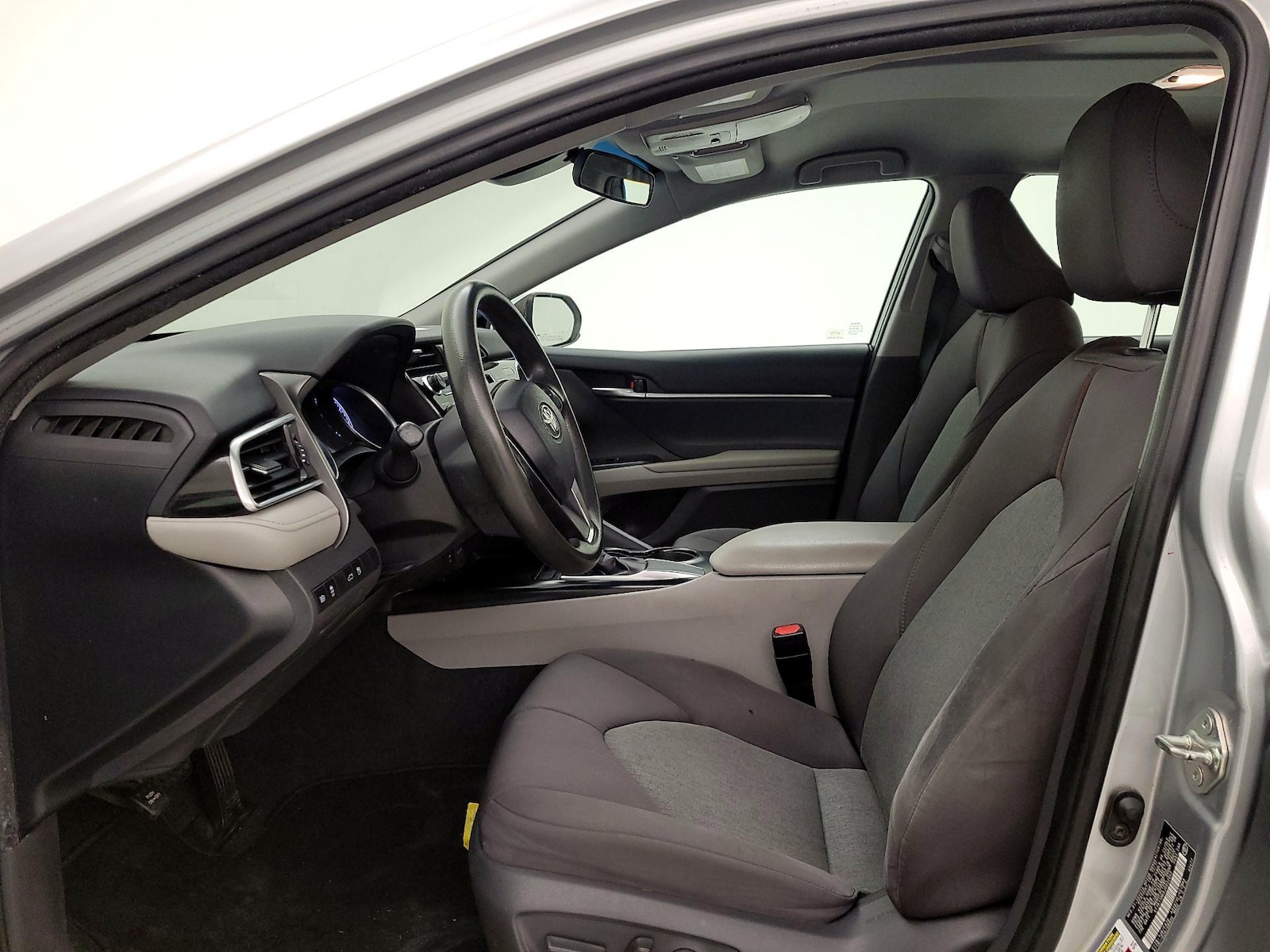 Power Seat(s) & Side Airbags