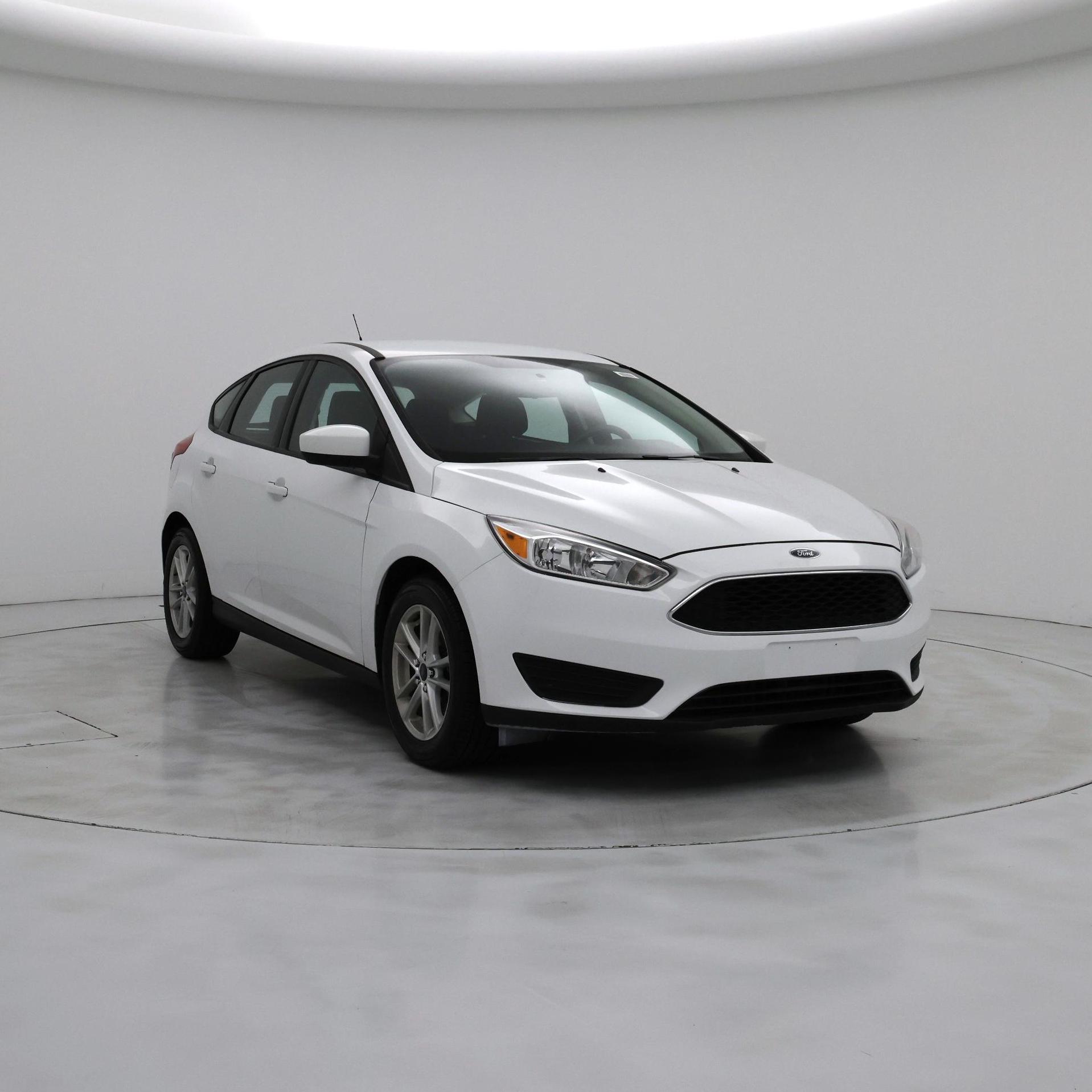 White 2018 Ford Focus Hatchback Front-Wheel Drive Automatic