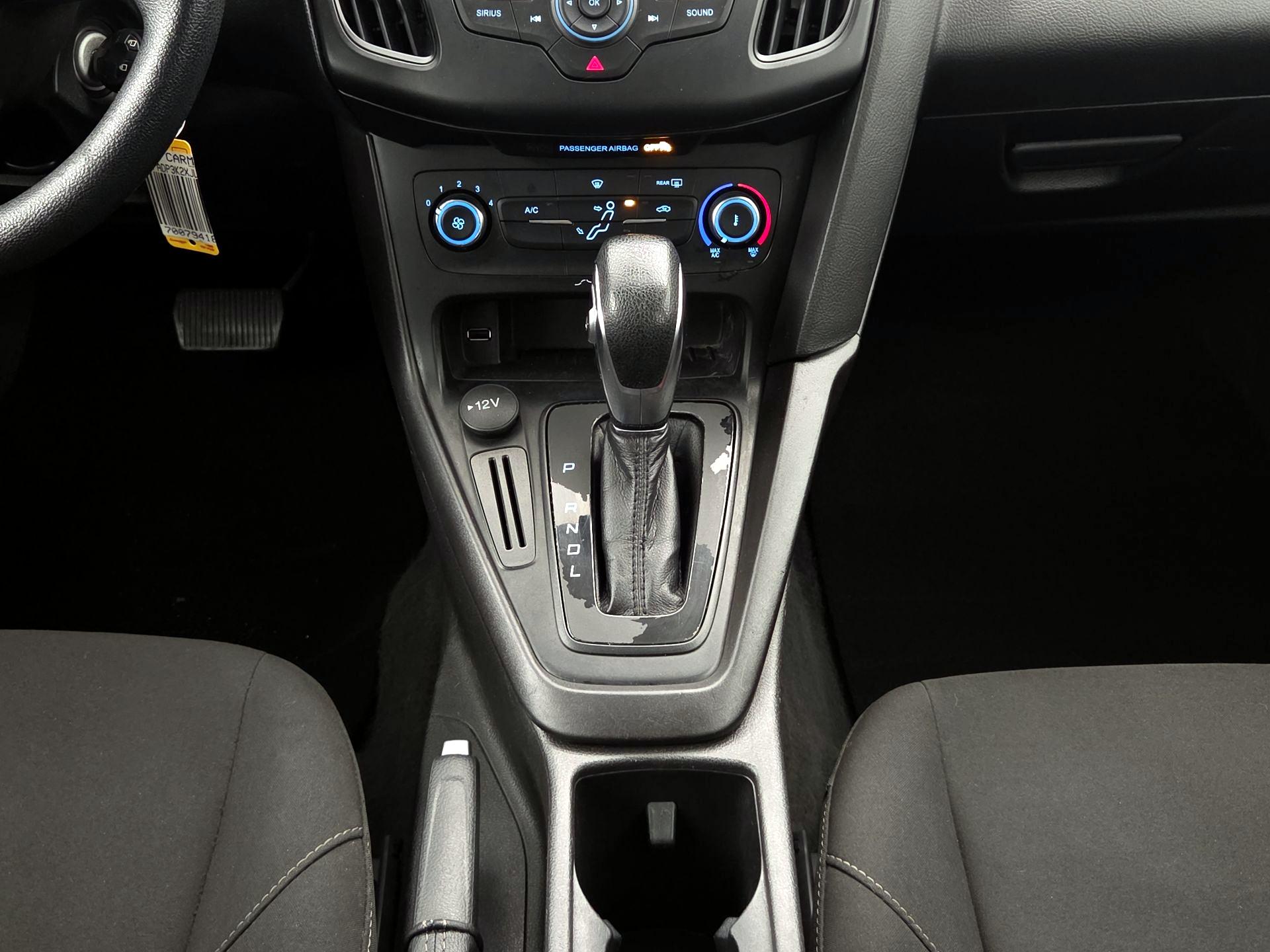 Thumbnail: 2018 Ford Focus - 17