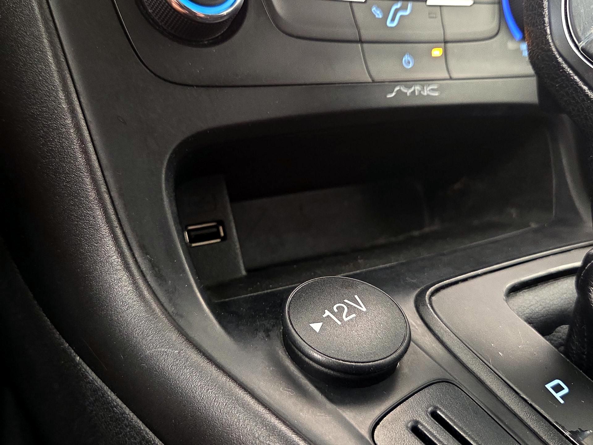 Thumbnail: 2018 Ford Focus - 18