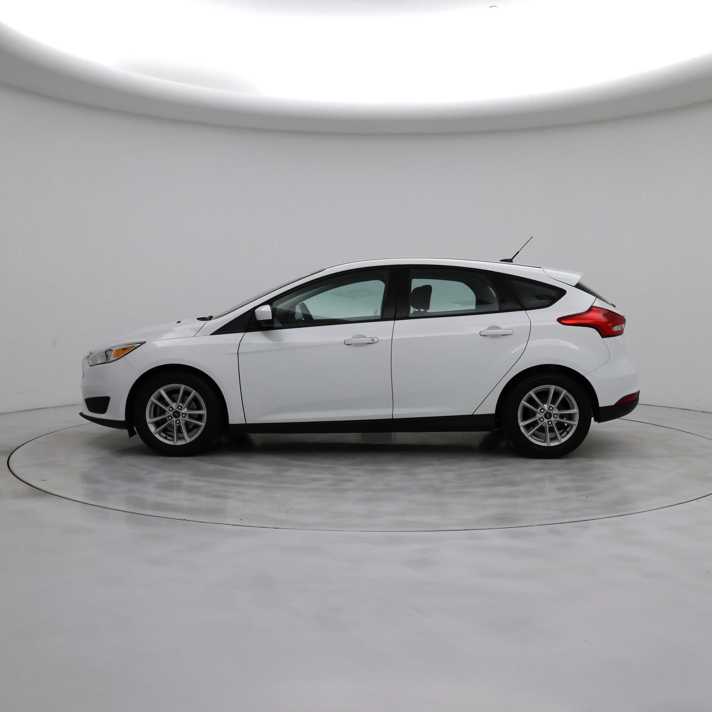 Thumbnail: 2018 Ford Focus - 3