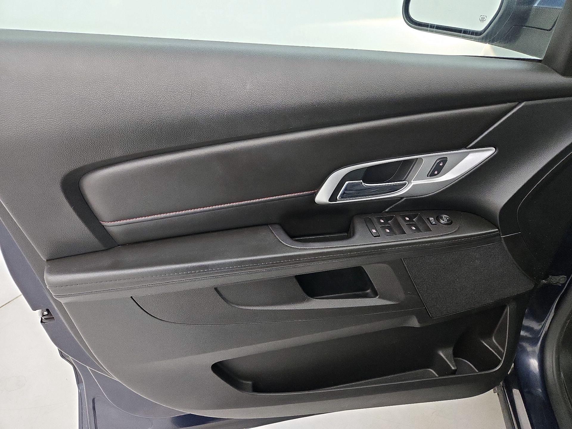 Thumbnail: 2016 GMC Terrain - 12