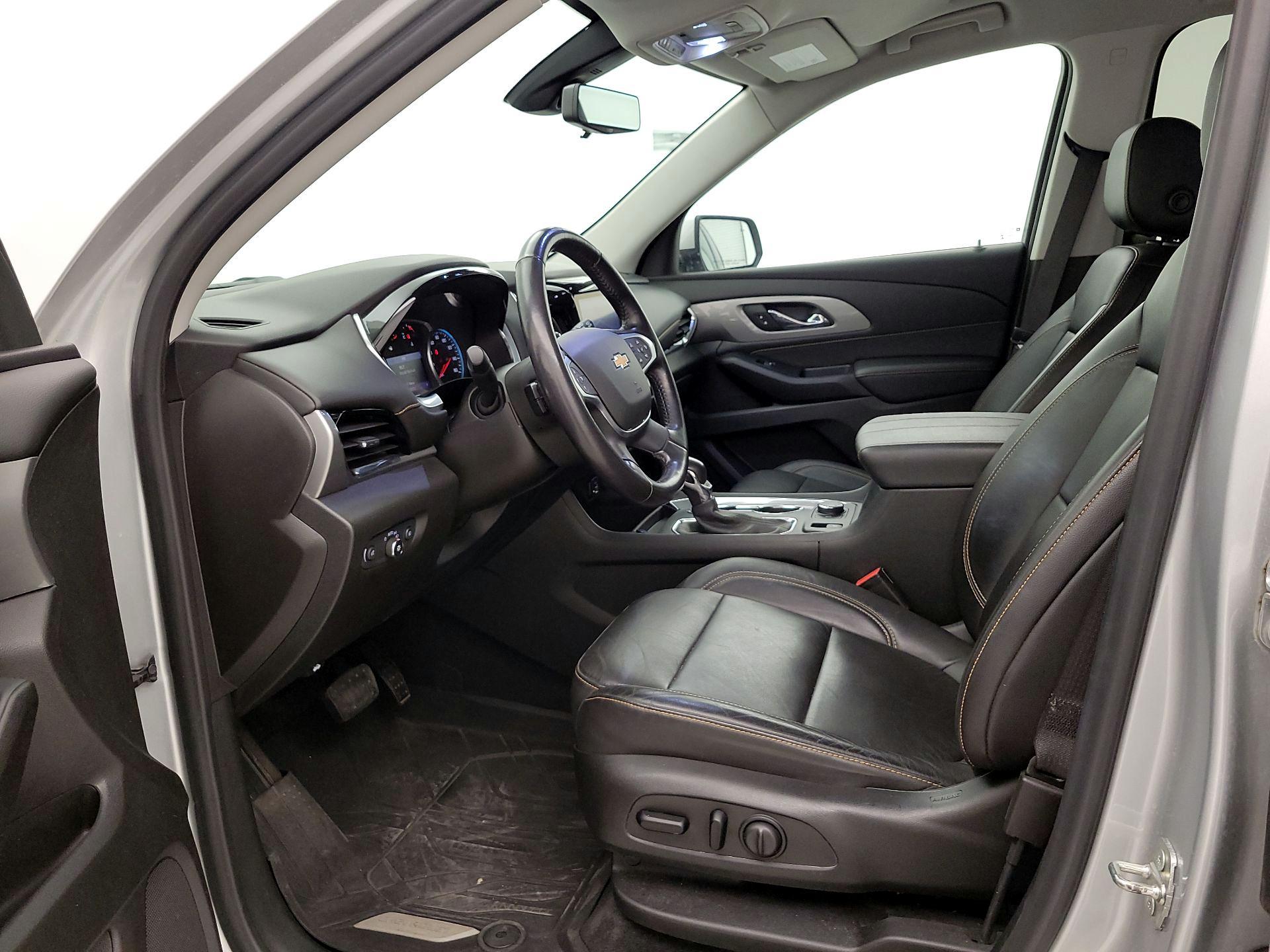 Thumbnail: 2021 Chevrolet Traverse - 11