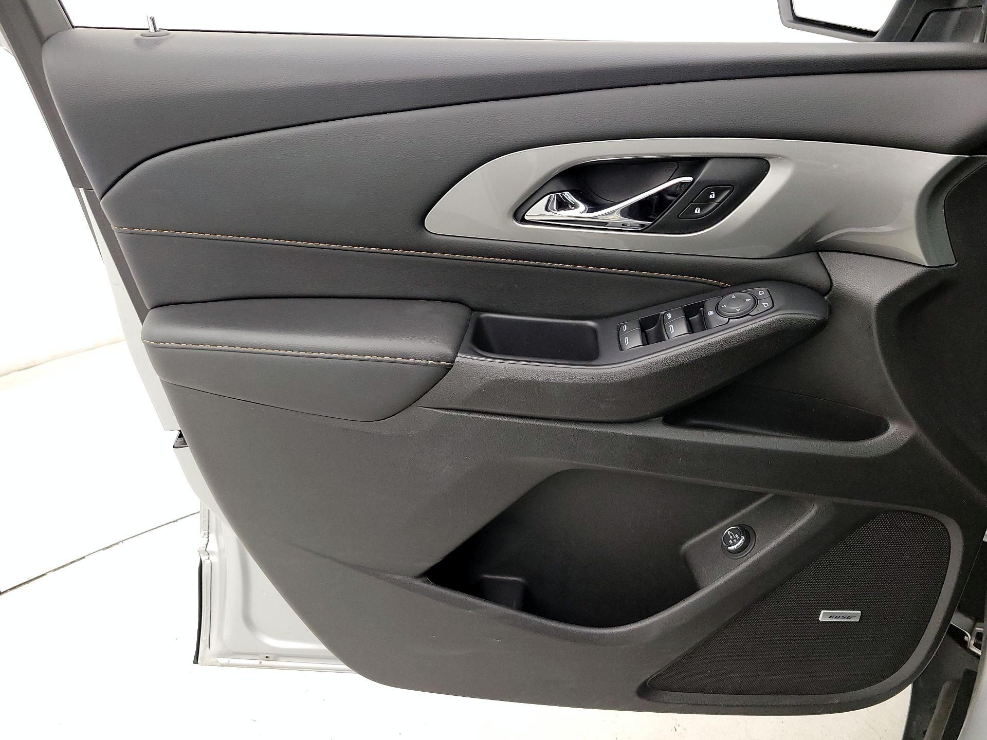 Thumbnail: 2021 Chevrolet Traverse - 12