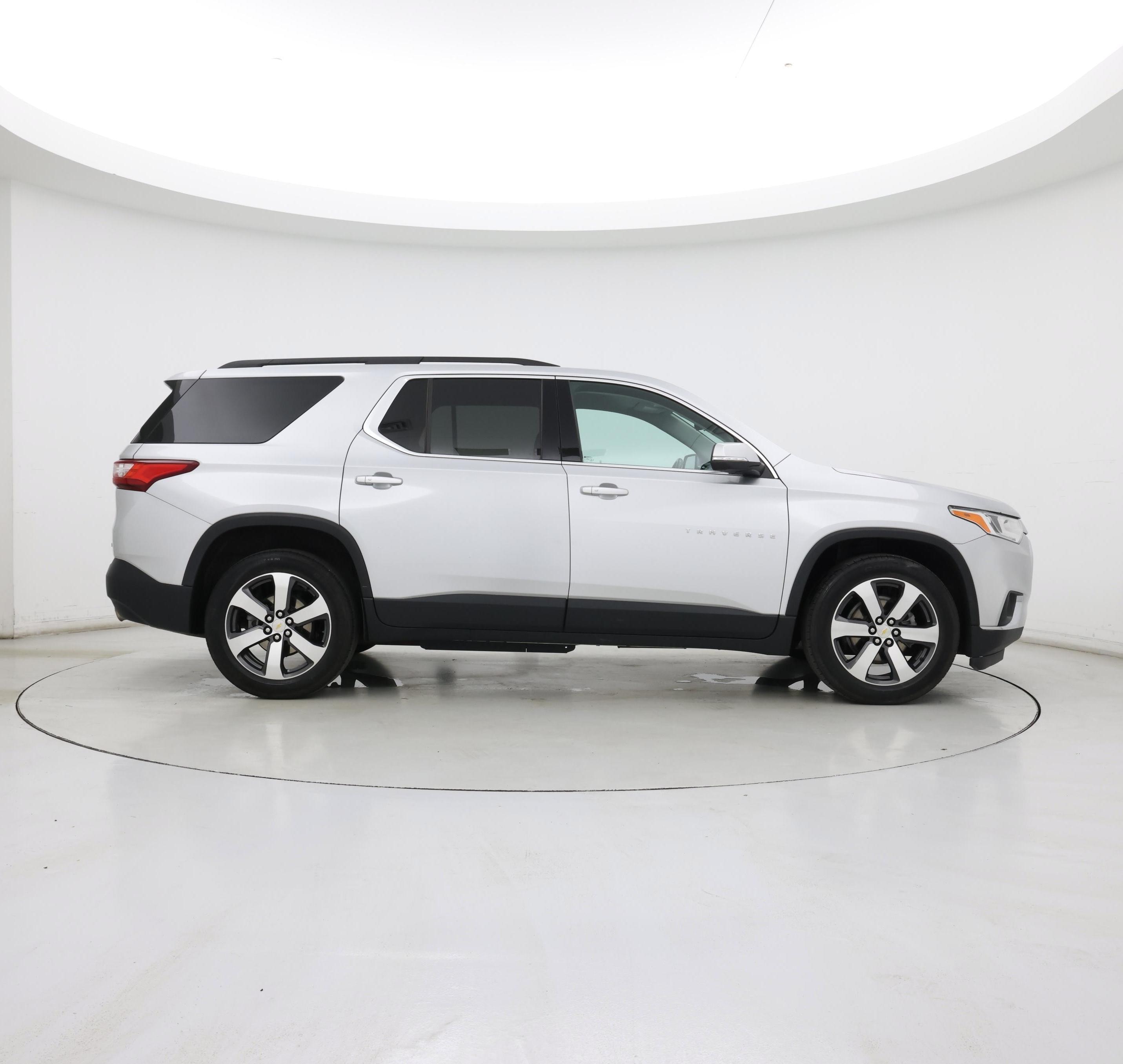 Thumbnail: 2021 Chevrolet Traverse - 7