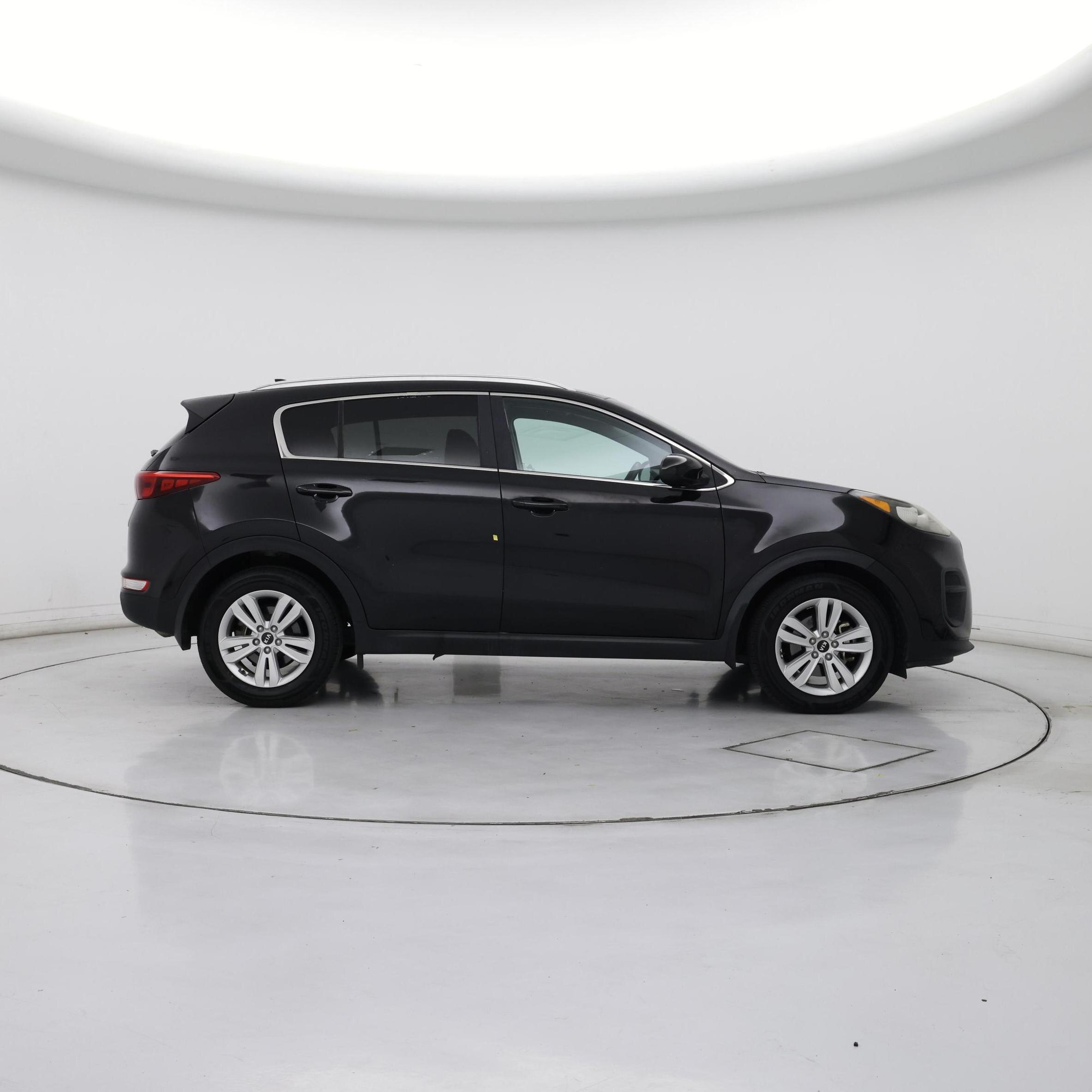 Thumbnail: 2017 Kia Sportage - 7