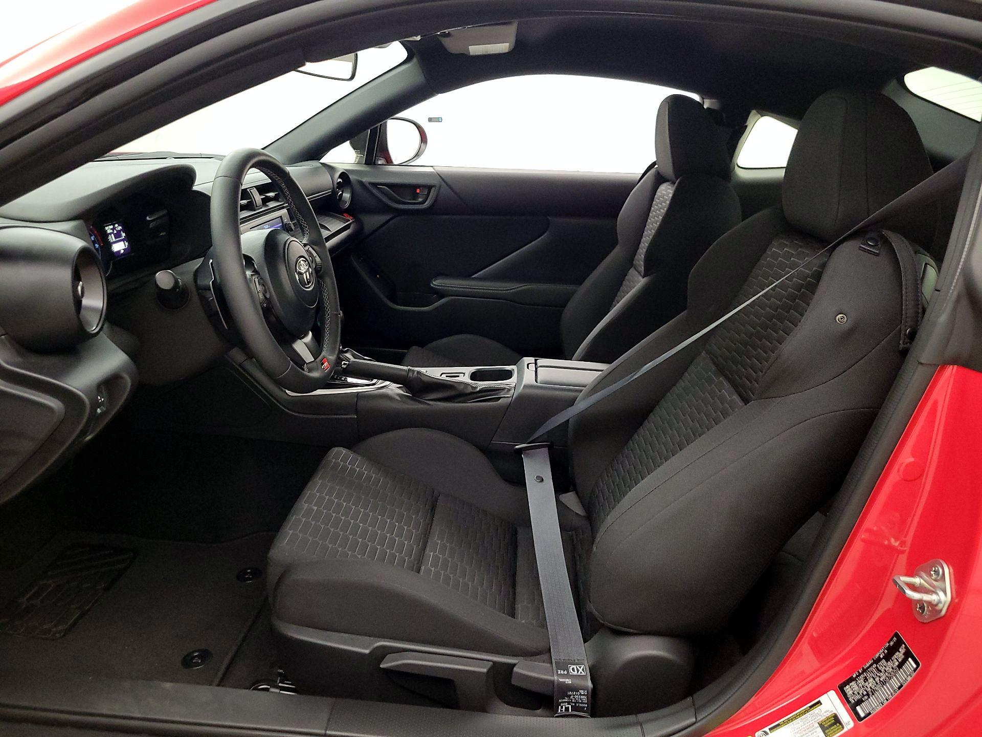 Thumbnail: 2025 Toyota GR86 - 11