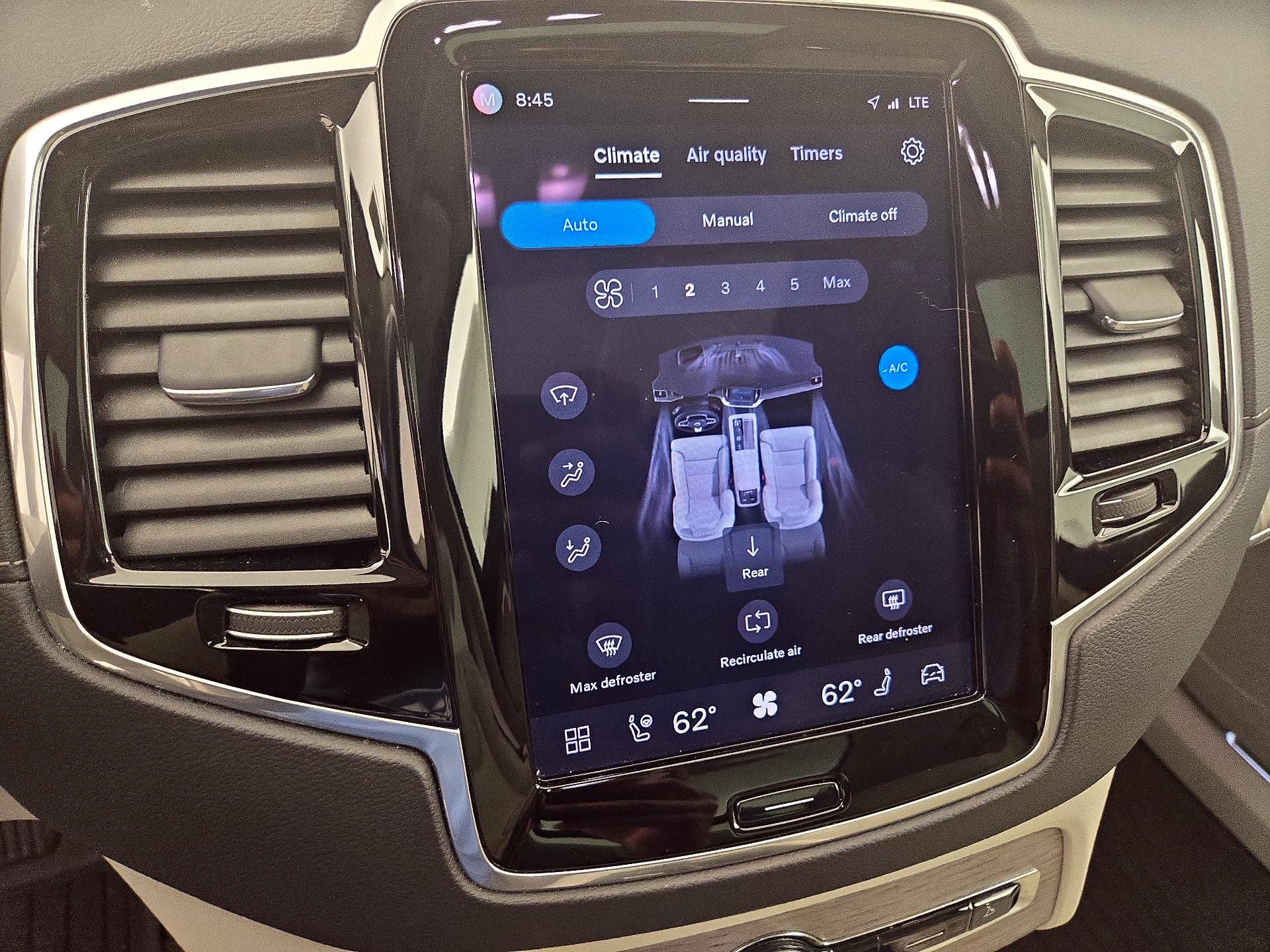 Thumbnail: 2023 Volvo XC90 - 17