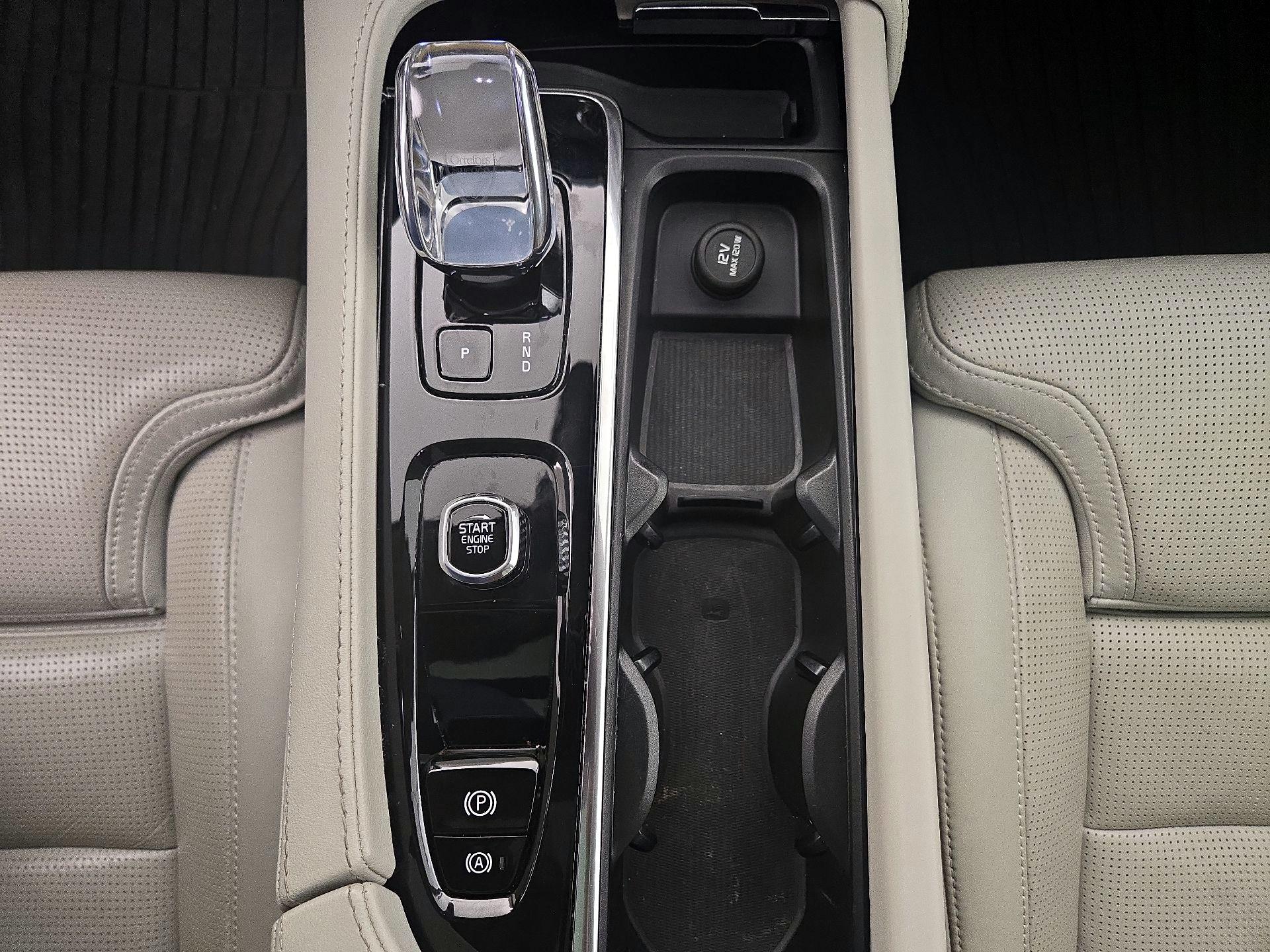 Thumbnail: 2023 Volvo XC90 - 18