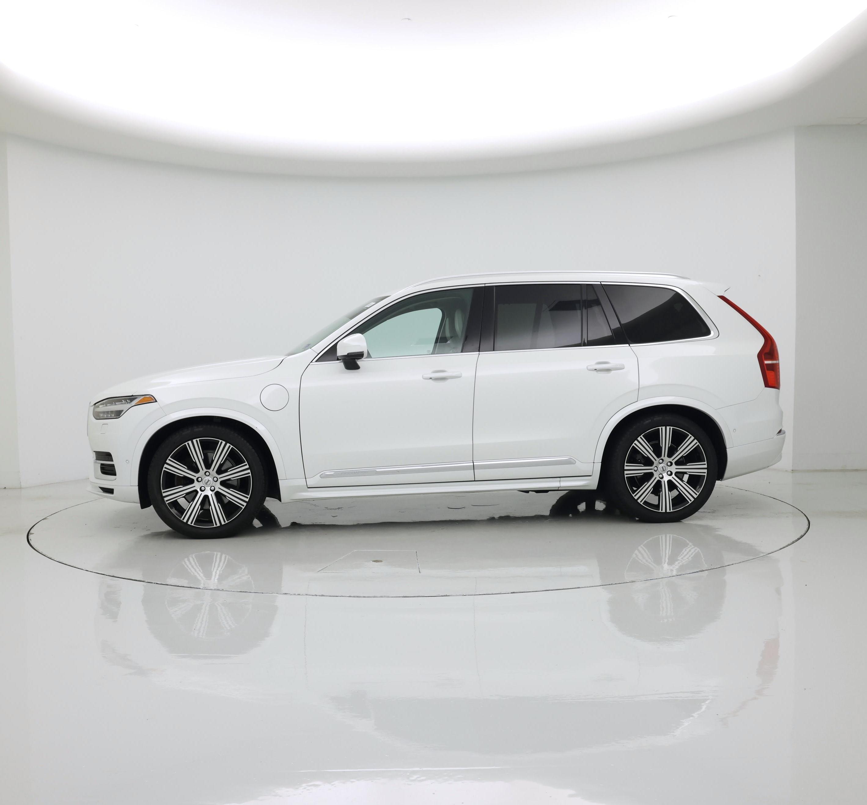 Thumbnail: 2023 Volvo XC90 - 3