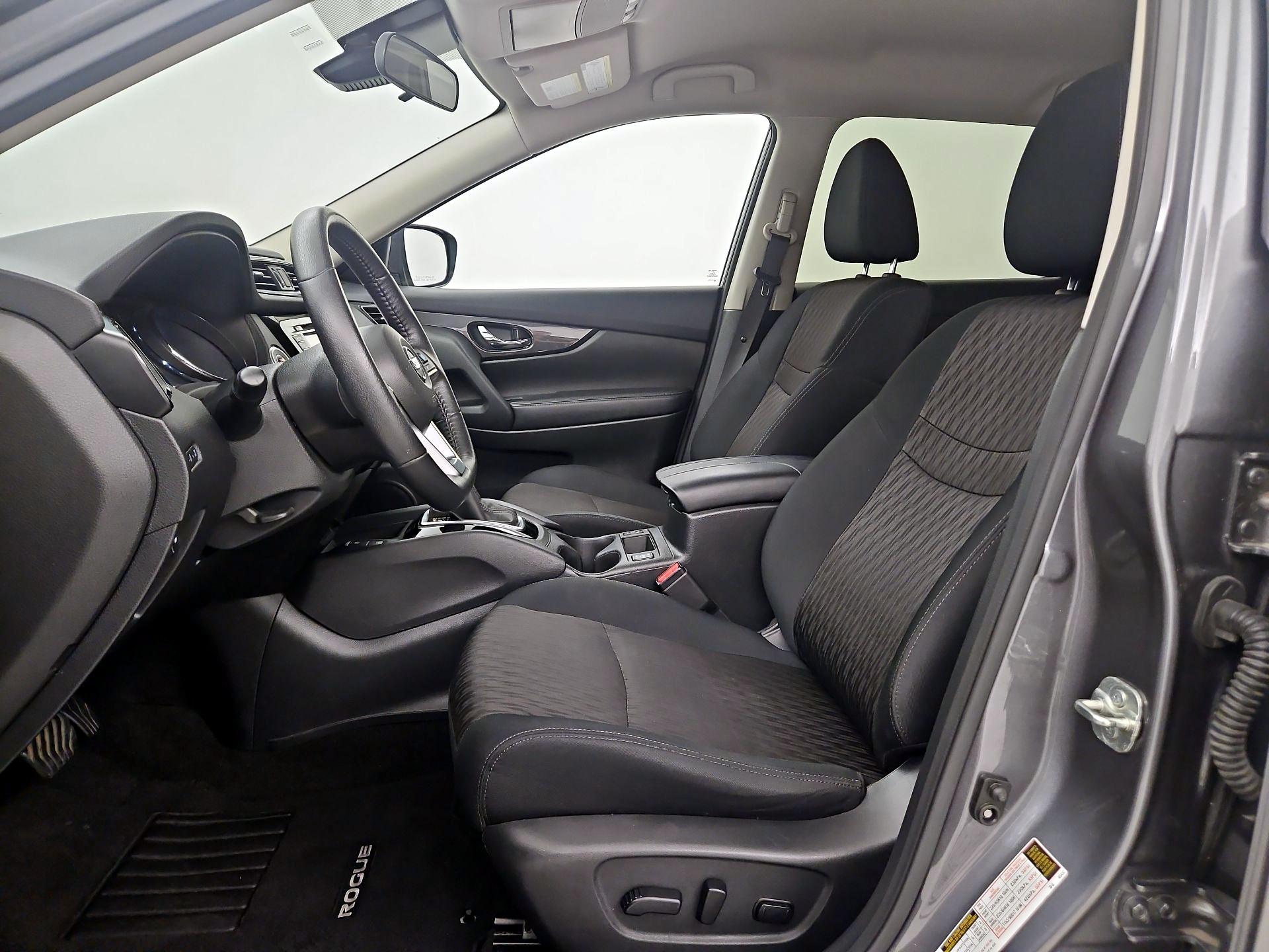 Thumbnail: 2020 Nissan Rogue - 11