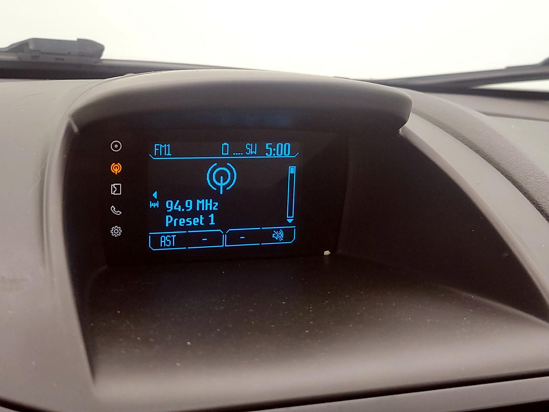 Thumbnail: 2016 Ford Fiesta - 14