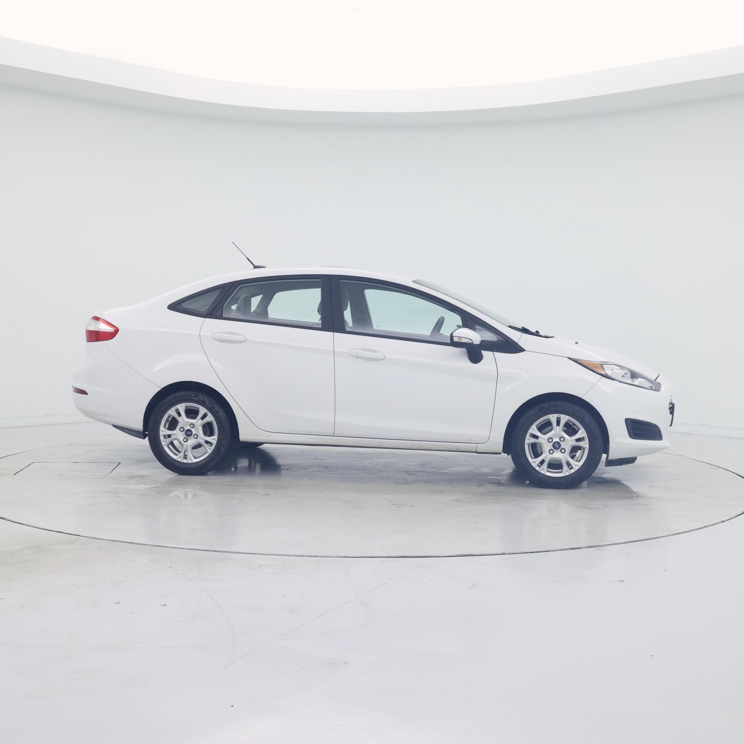 Thumbnail: 2016 Ford Fiesta - 7