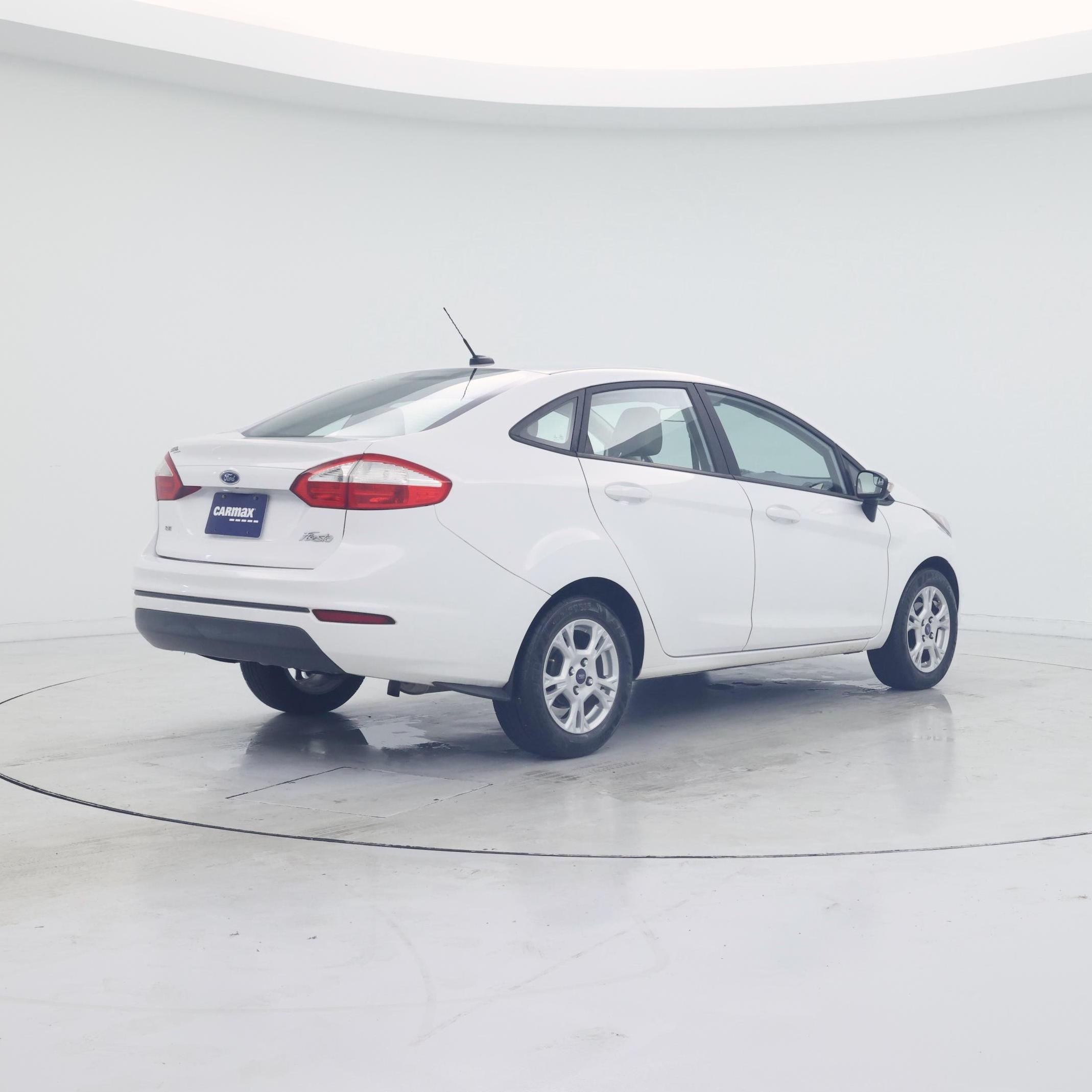 Thumbnail: 2016 Ford Fiesta - 8