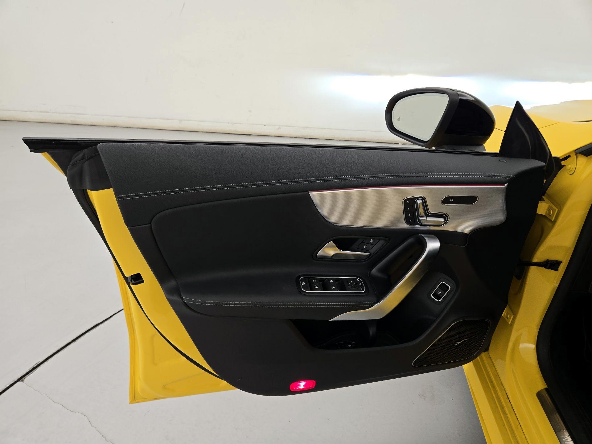Thumbnail: 2020 Mercedes-Benz CLA - 12