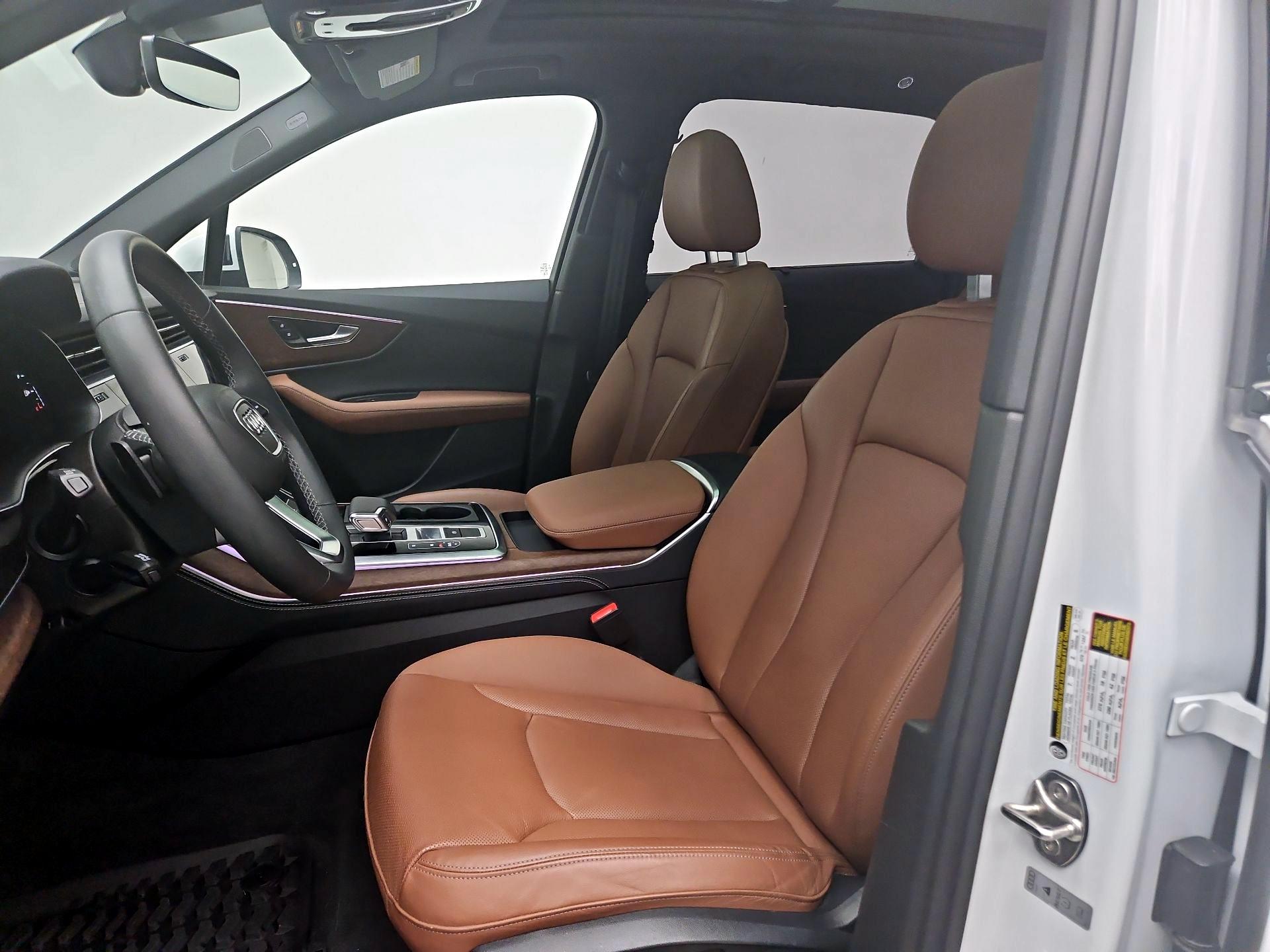 Thumbnail: 2025 Audi Q7 - 11