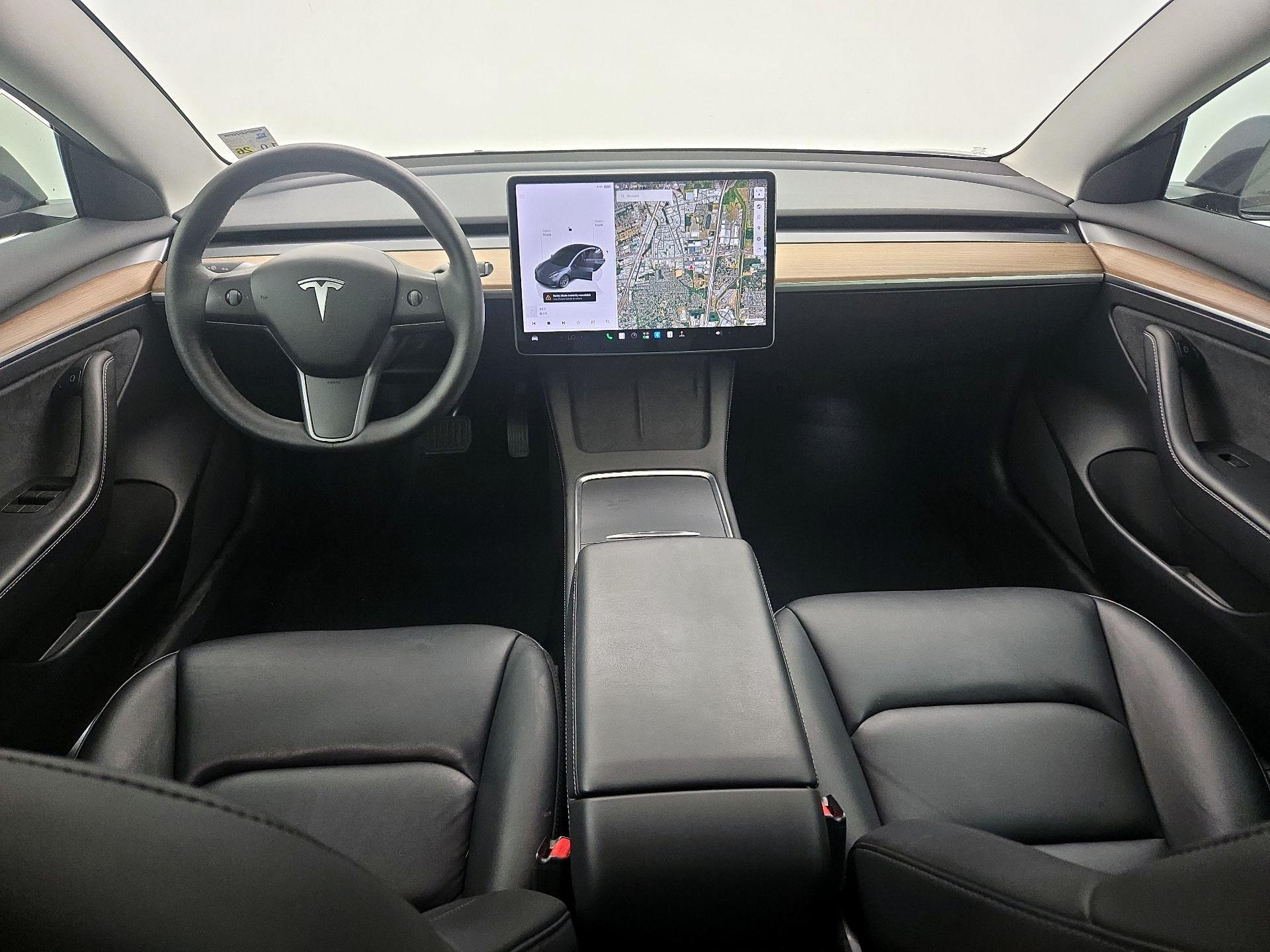 Thumbnail: 2022 Tesla Model 3 - 9