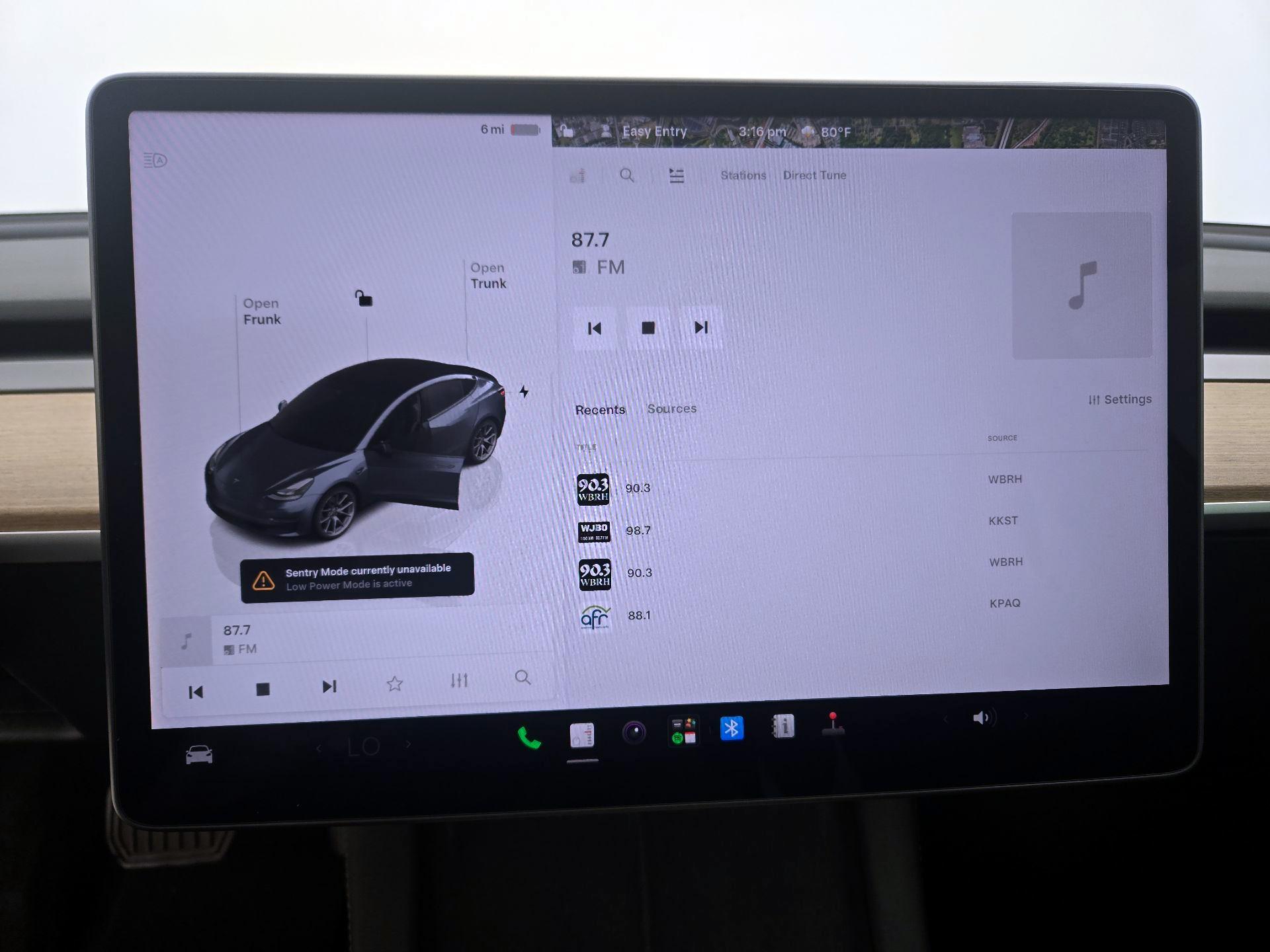 Thumbnail: 2022 Tesla Model 3 - 15