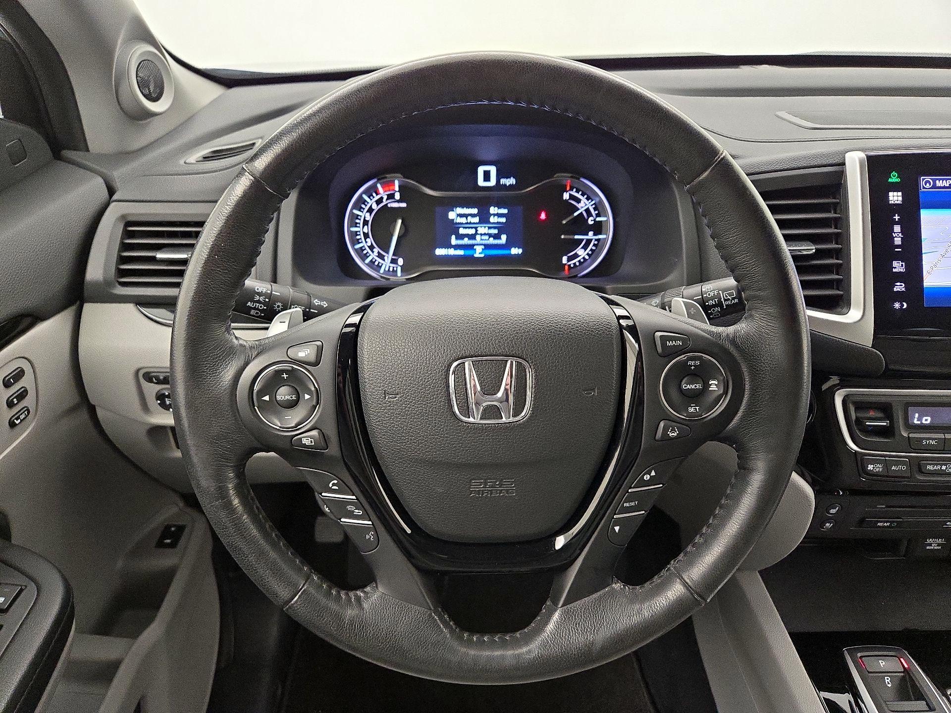 Thumbnail: 2016 Honda Pilot - 10