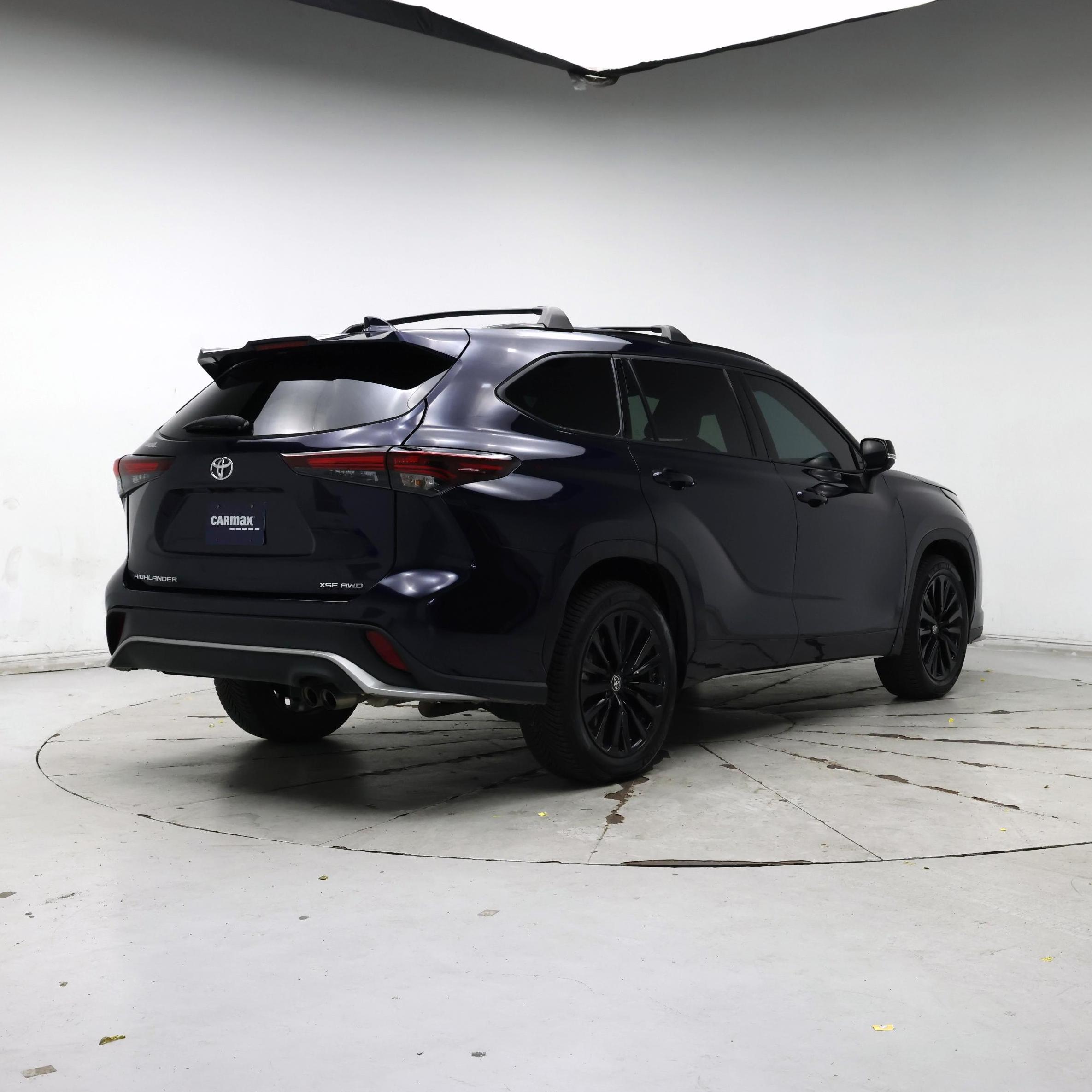 Thumbnail: 2024 Toyota Highlander - 8