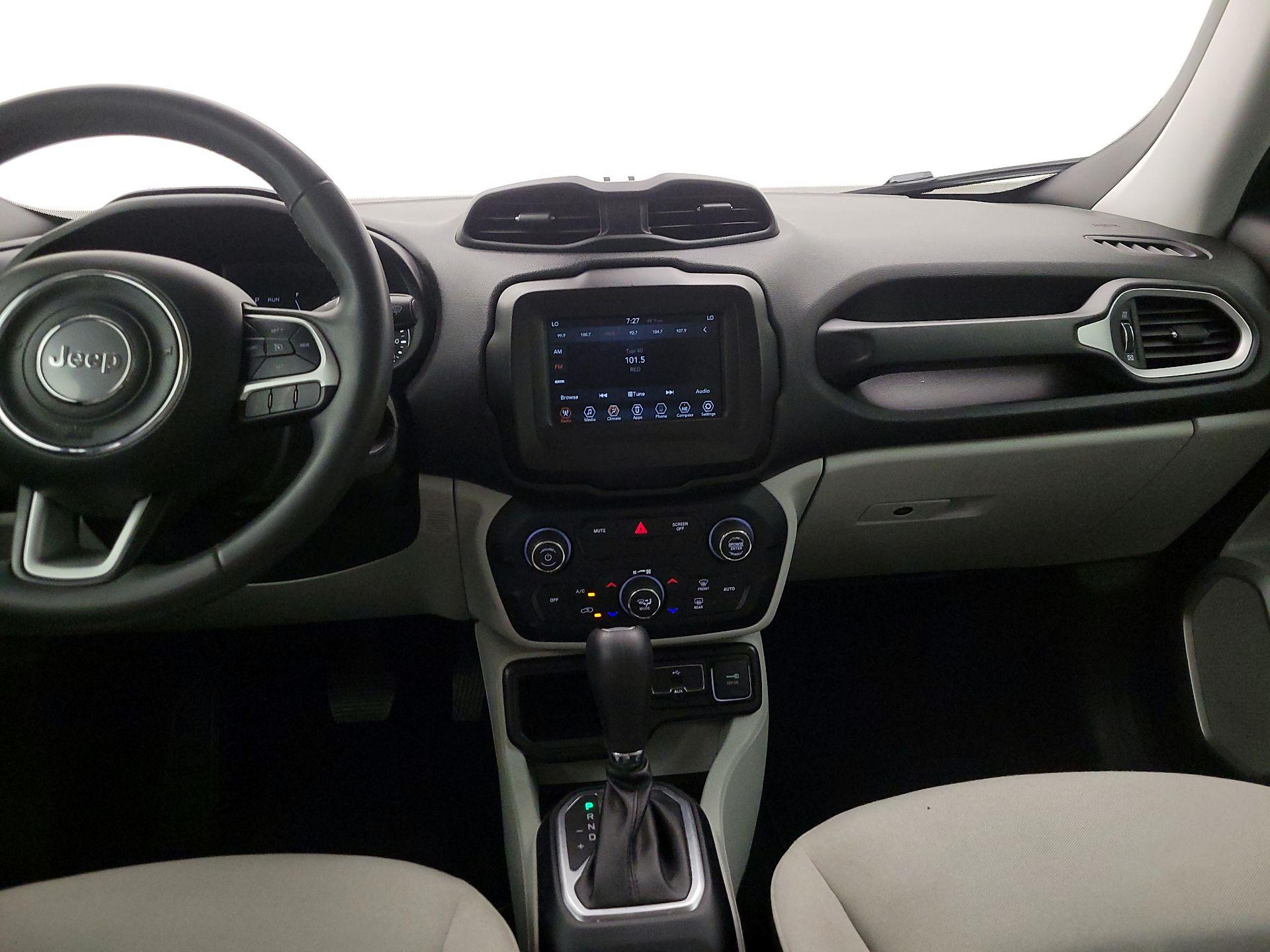 Thumbnail: 2020 Jeep Renegade - 9