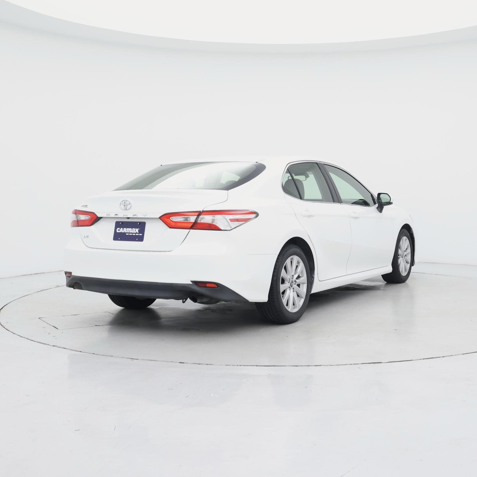 Thumbnail: 2018 Toyota Camry - 8