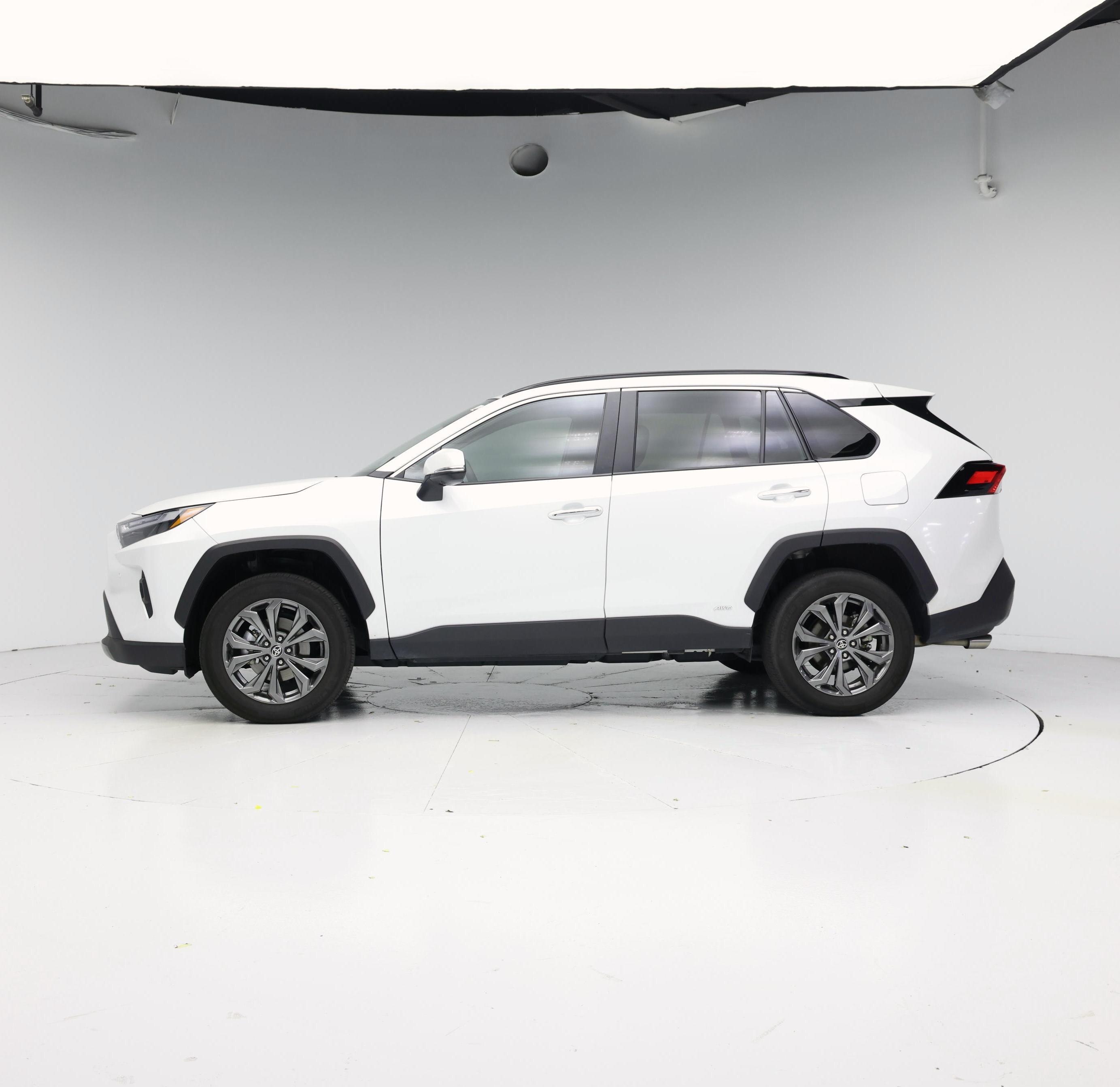 Thumbnail: 2023 Toyota RAV4 - 3