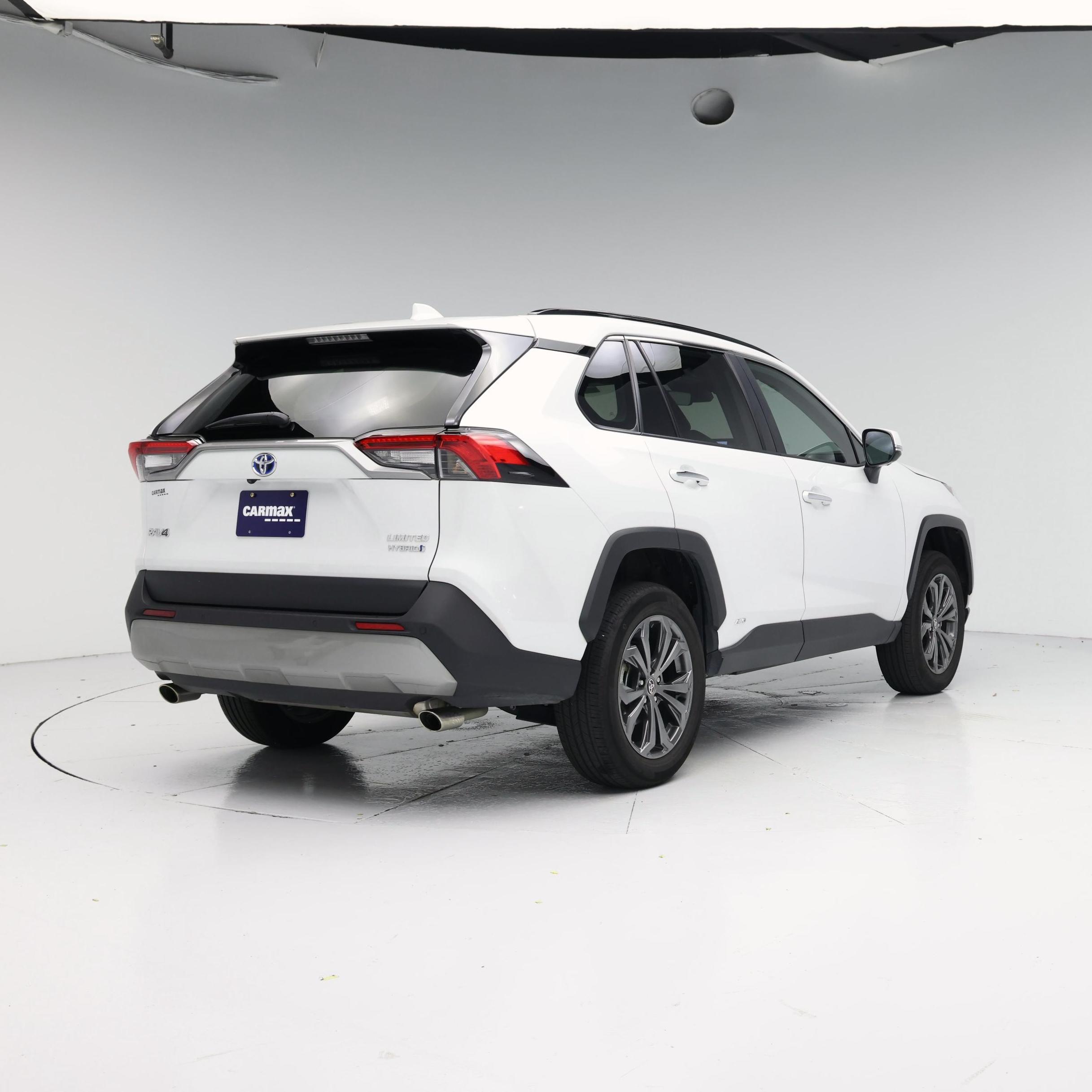 Thumbnail: 2023 Toyota RAV4 - 8