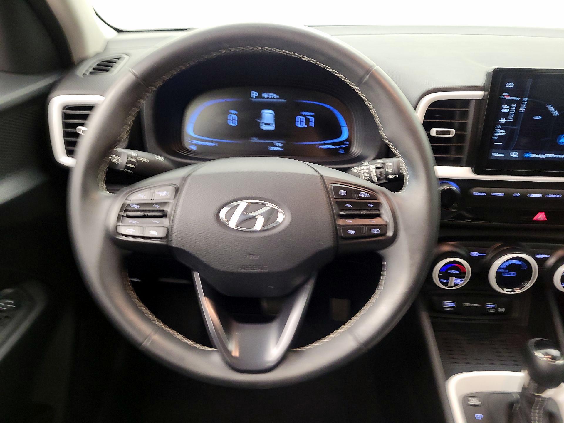 Thumbnail: 2023 Hyundai Venue - 10
