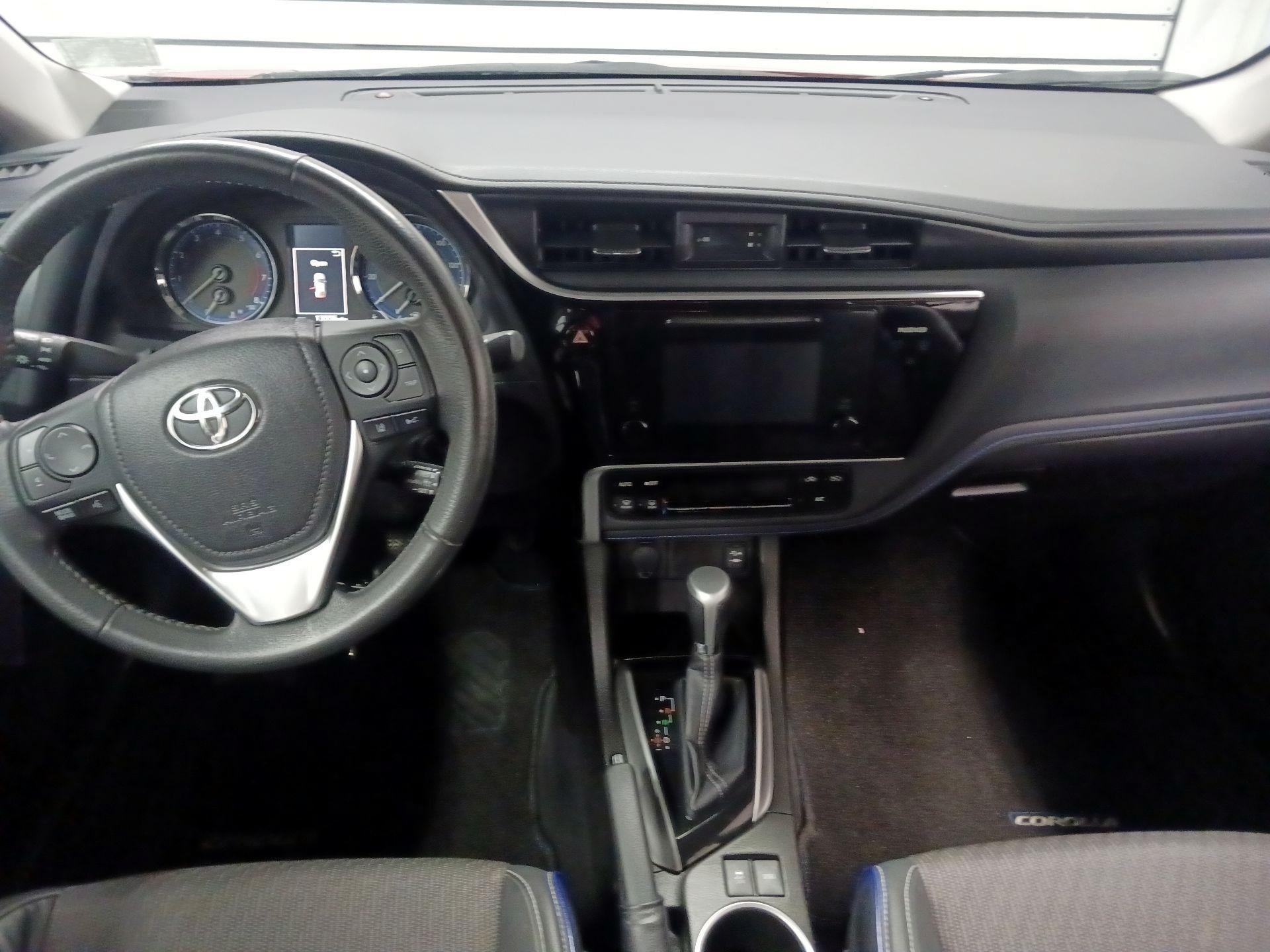 Thumbnail: 2017 Toyota Corolla - 9