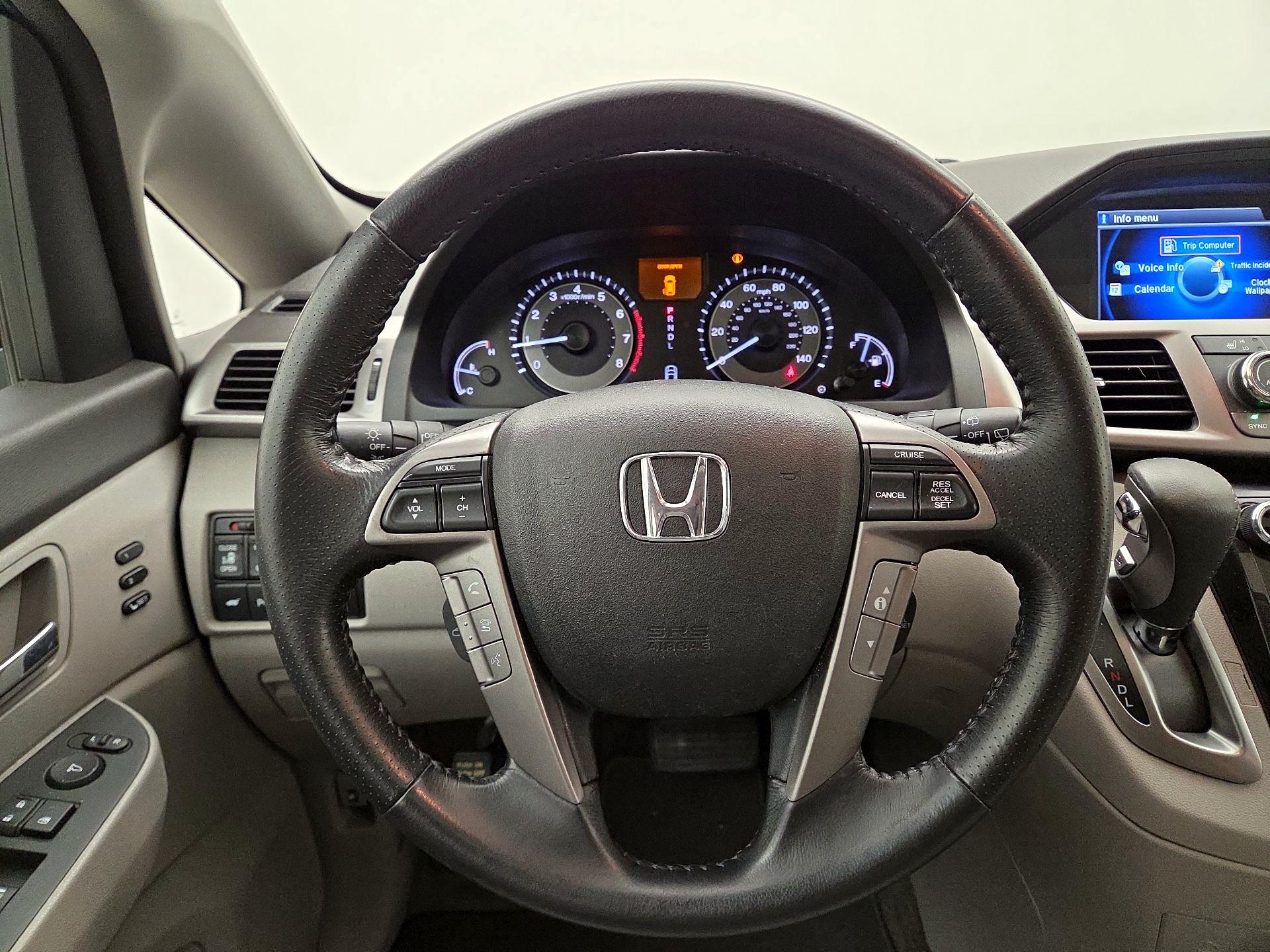 Thumbnail: 2016 Honda Odyssey - 10