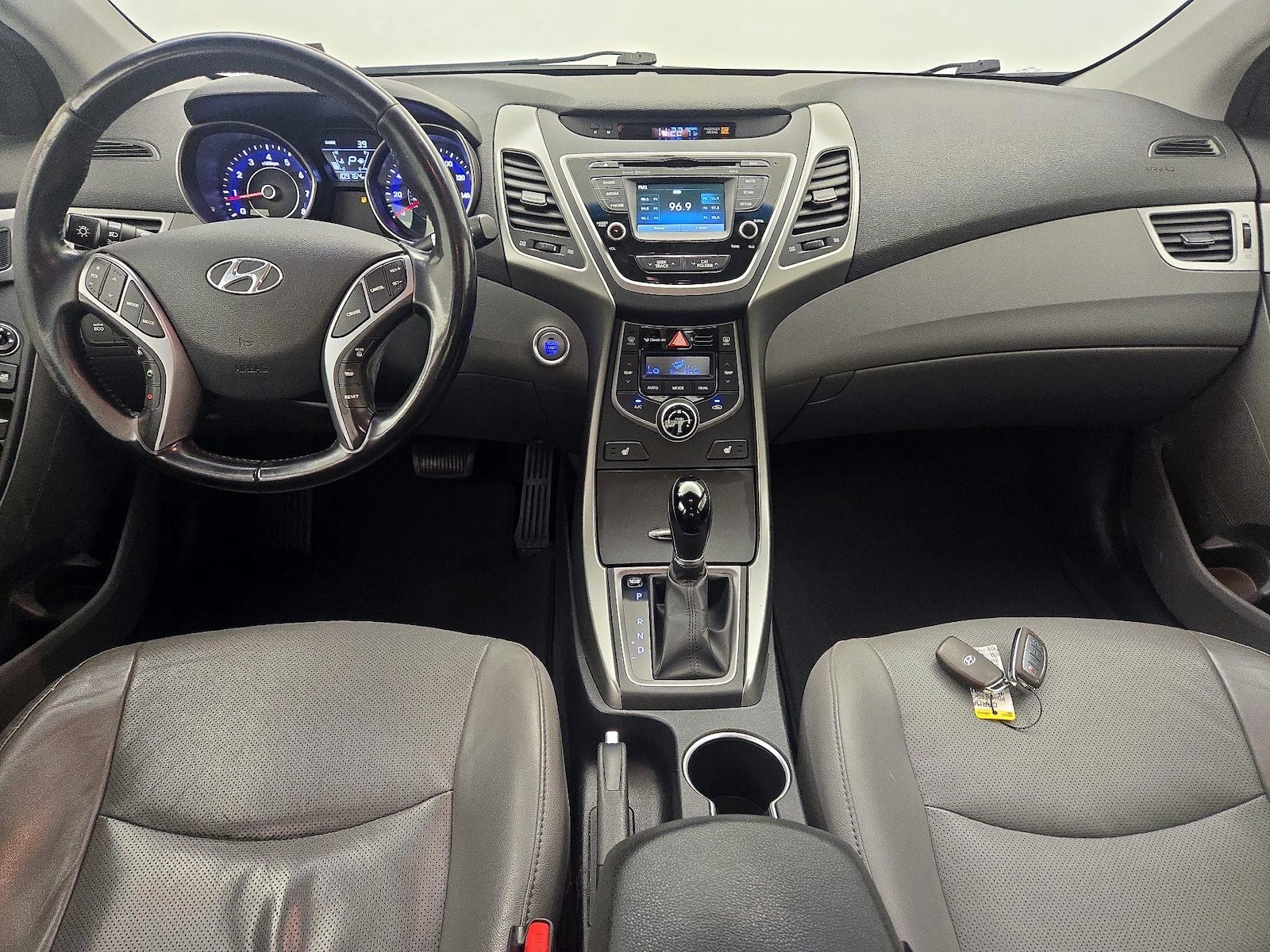 2016 Hyundai Elantra Limited - Photo 10