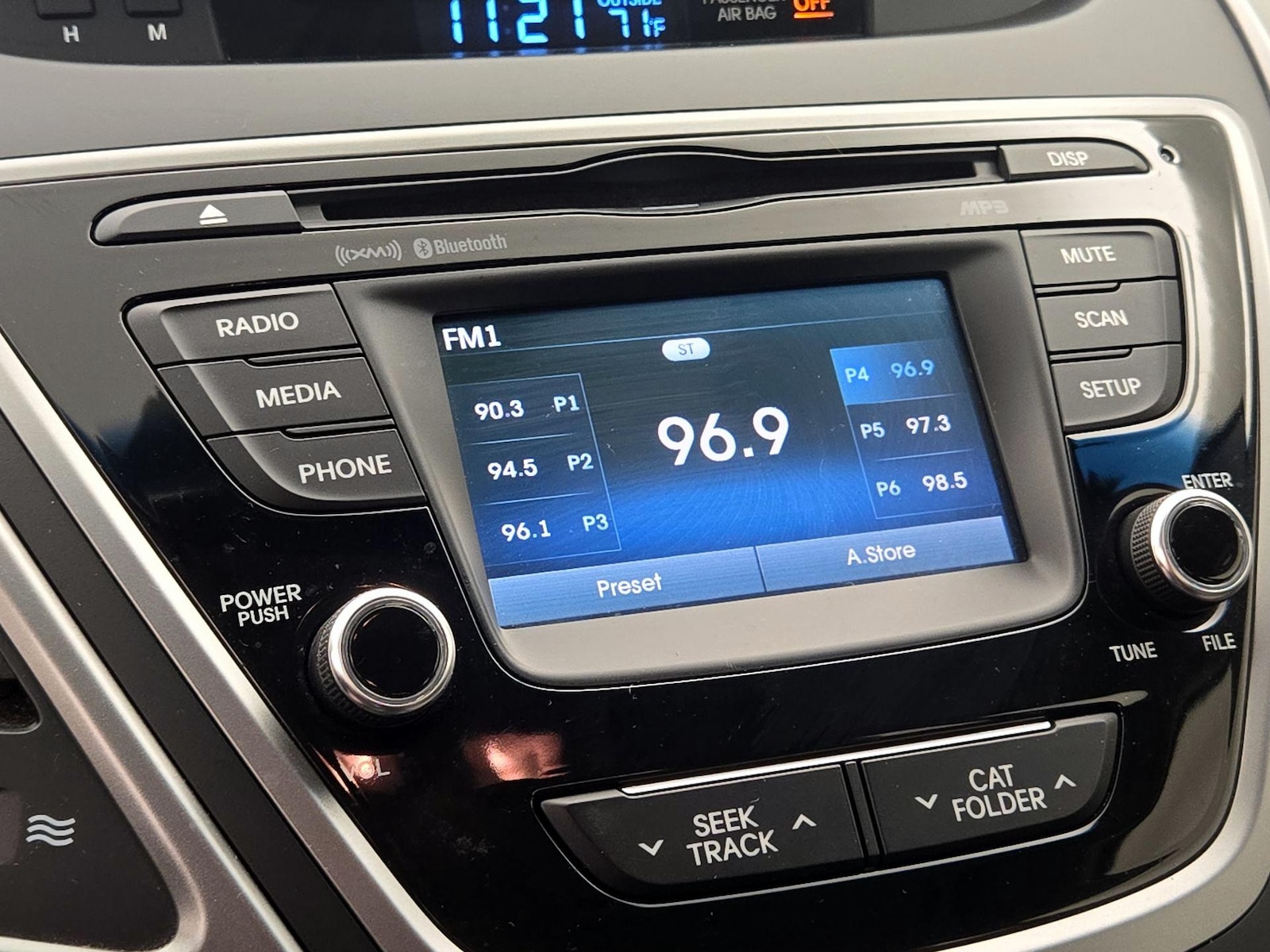 2016 Hyundai Elantra Limited - Photo 16