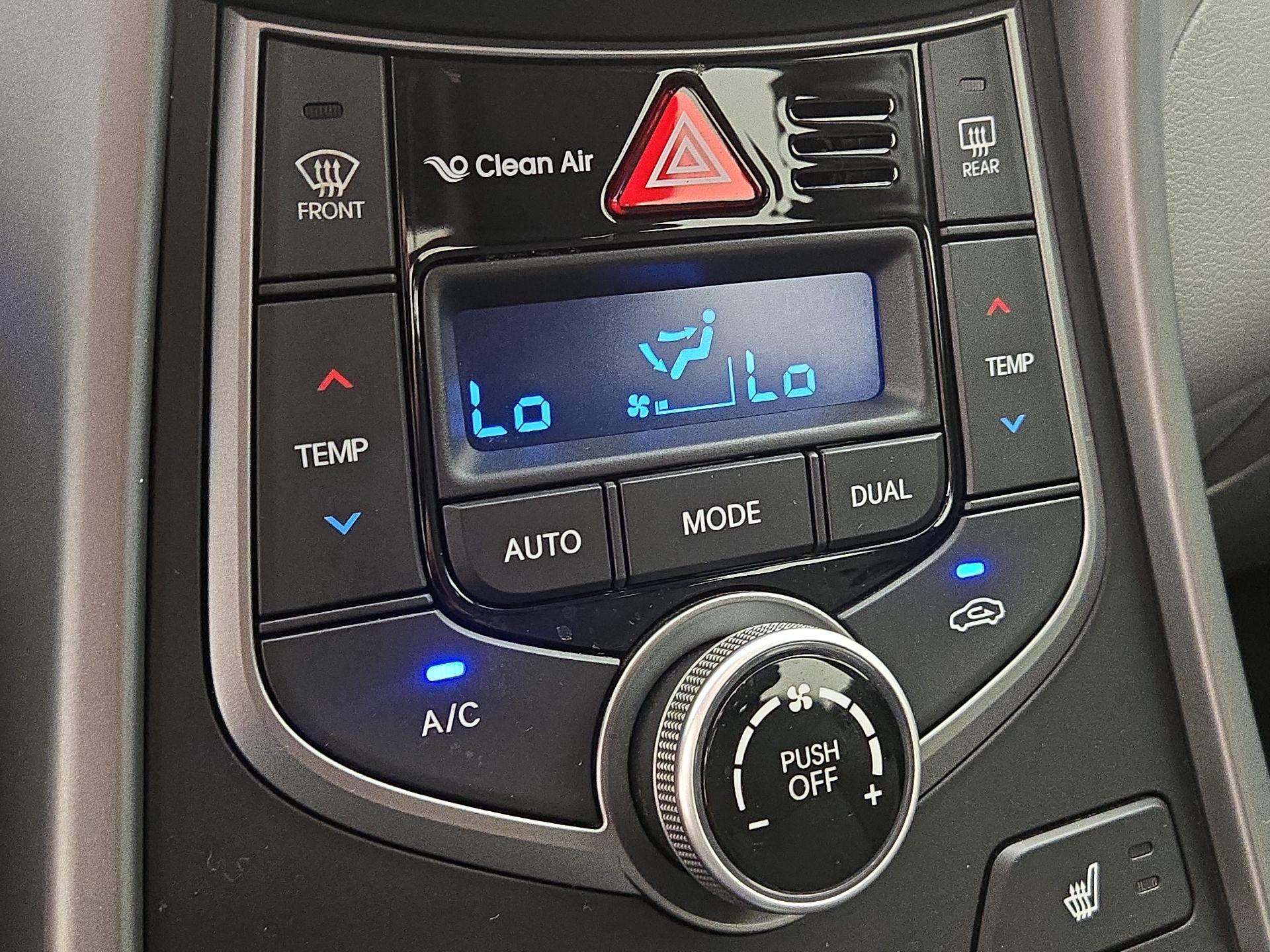 Thumbnail: 2016 Hyundai Elantra - 16