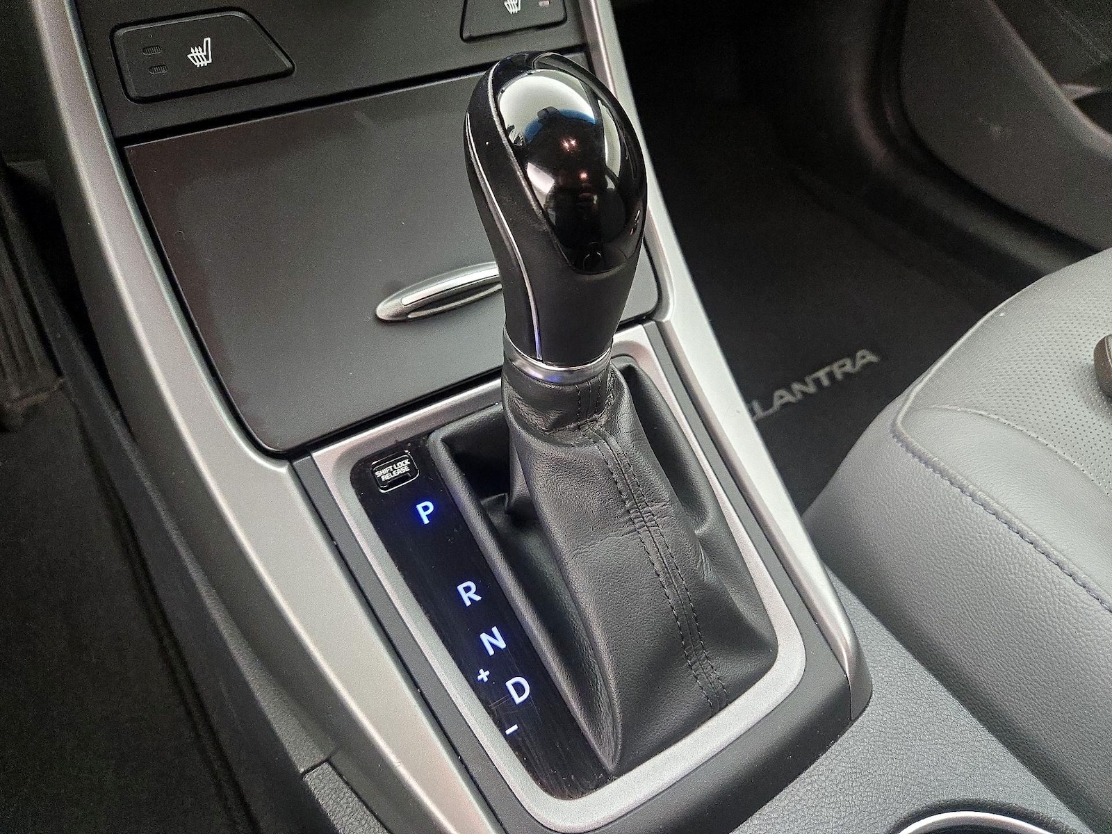 2016 Hyundai Elantra Limited - Photo 18