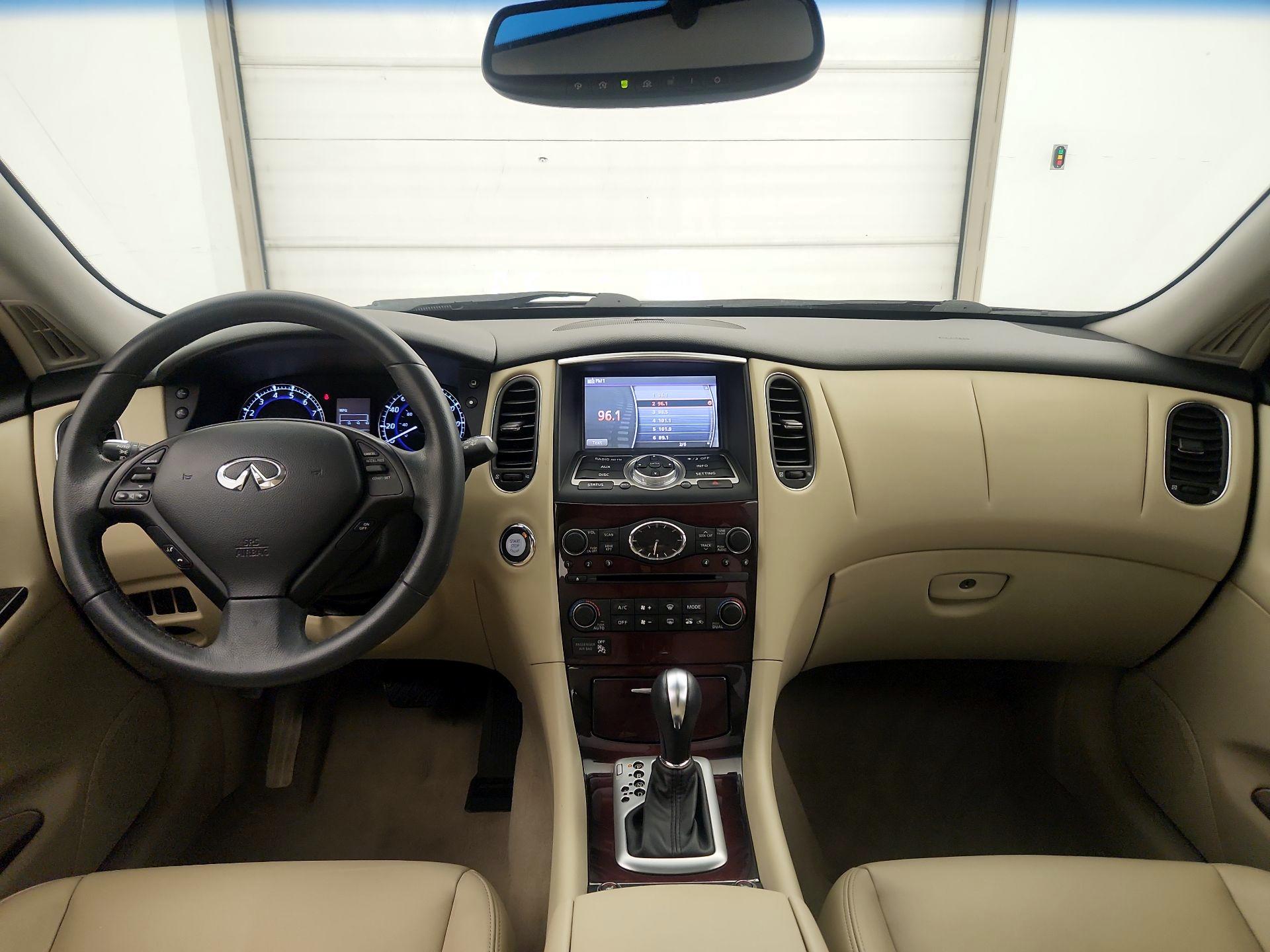 Thumbnail: 2017 INFINITI QX50 - 9