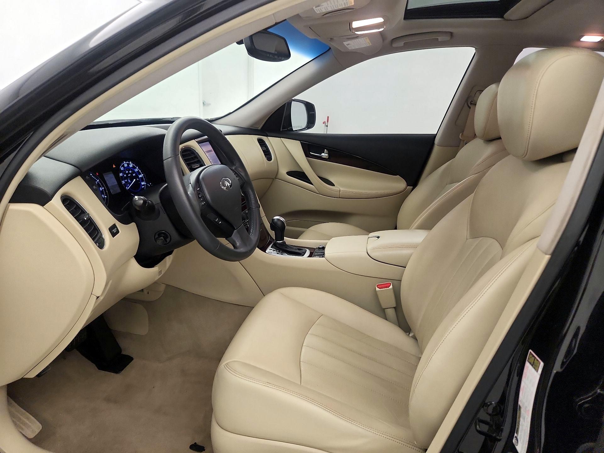 Thumbnail: 2017 INFINITI QX50 - 11