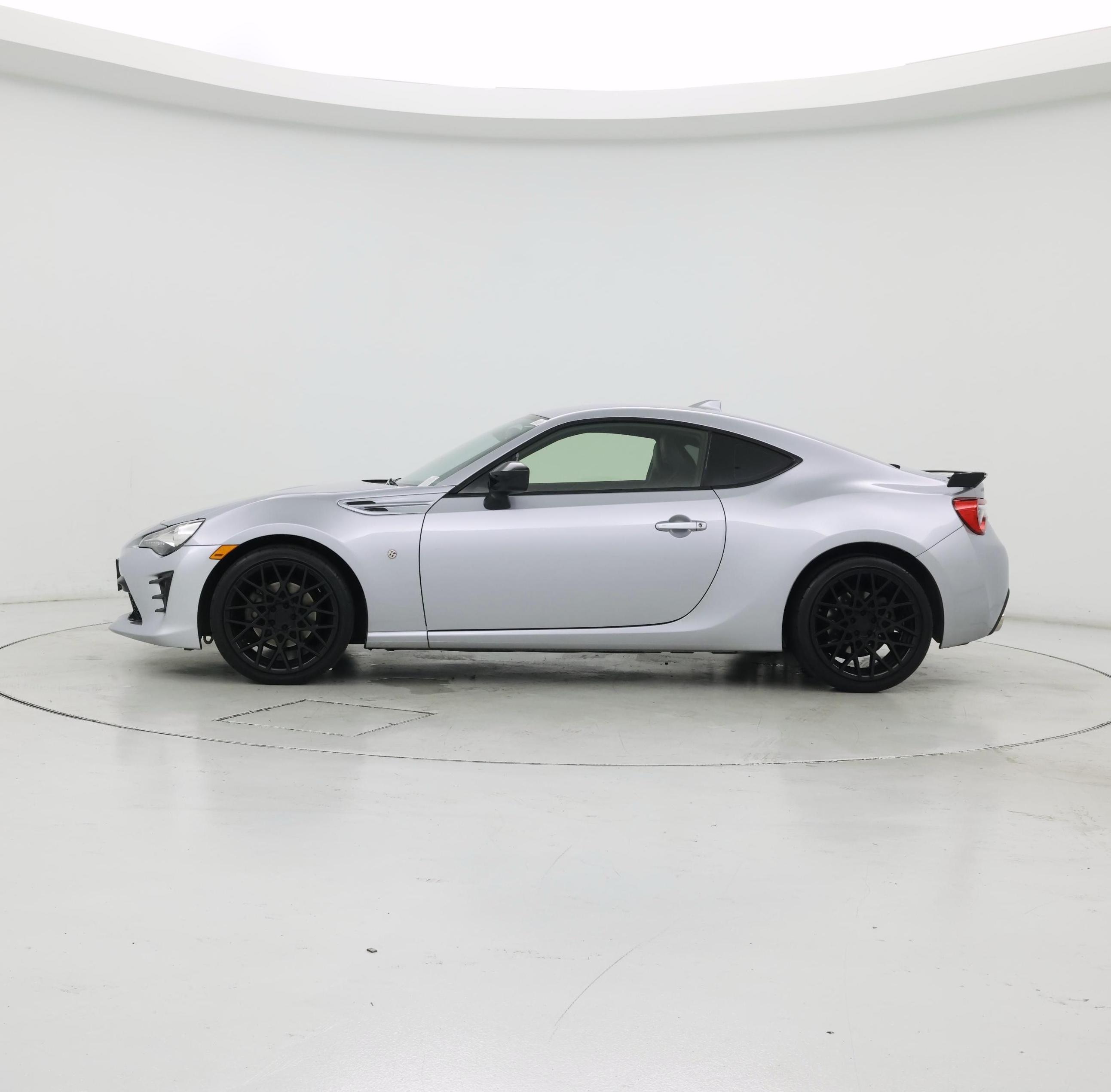 Thumbnail: 2018 Toyota 86 - 3
