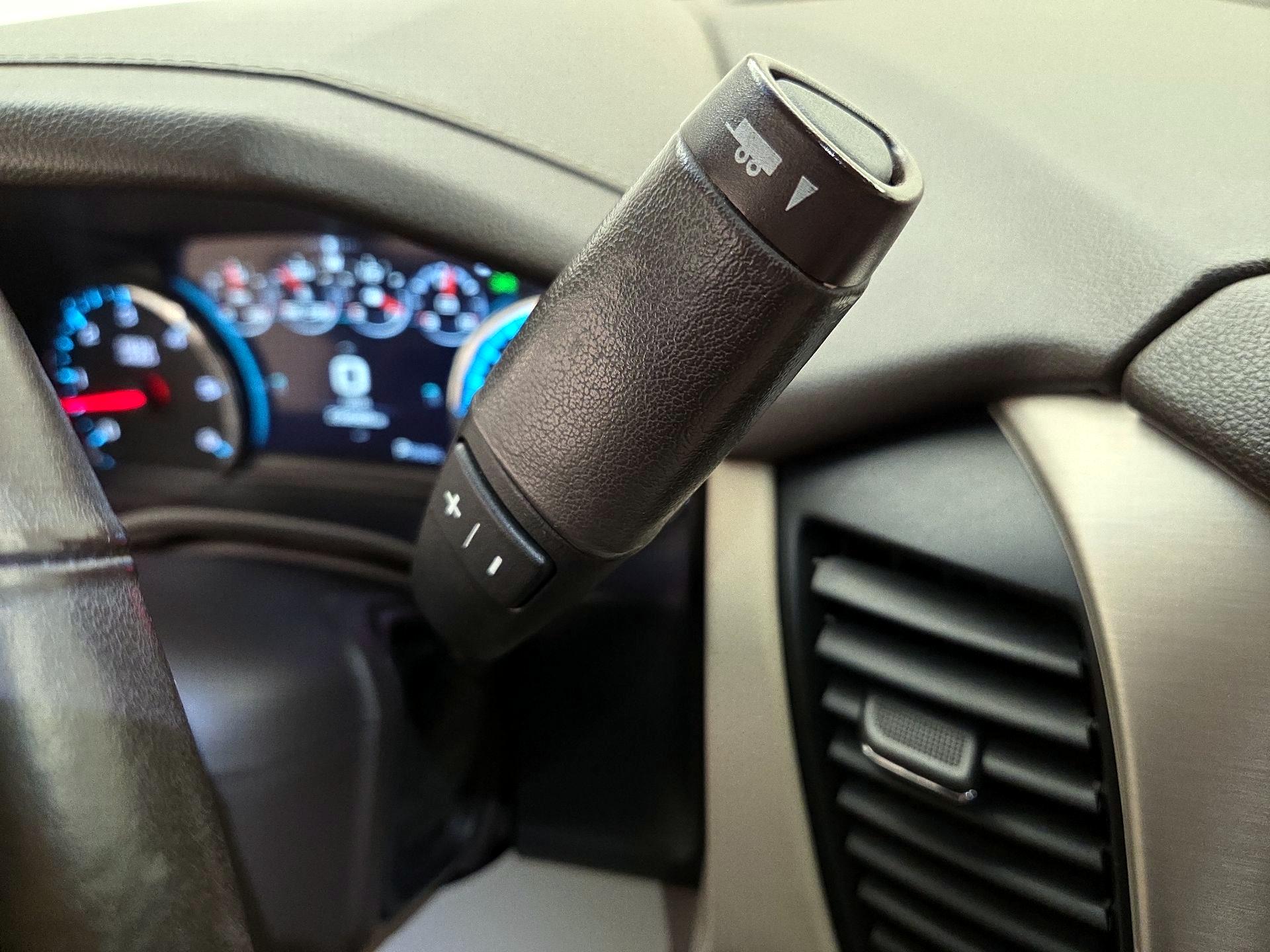 Thumbnail: 2019 GMC Yukon XL - 18