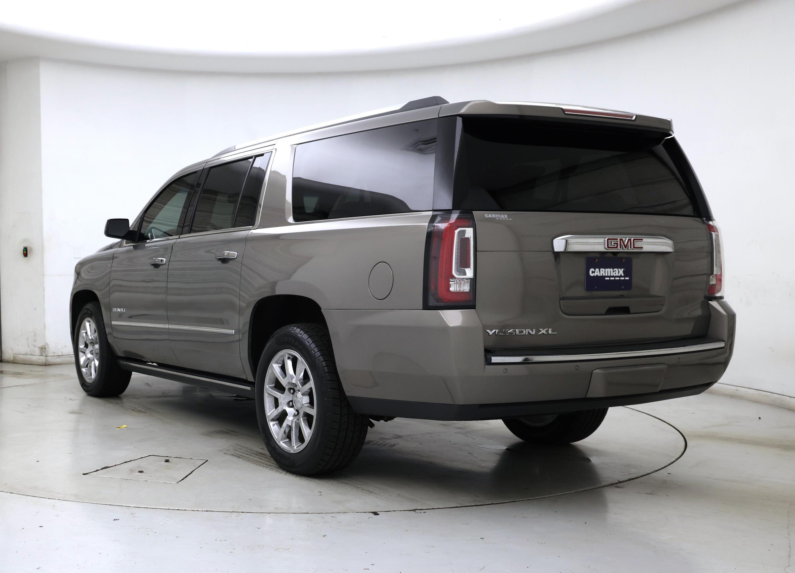 Thumbnail: 2019 GMC Yukon XL - 2
