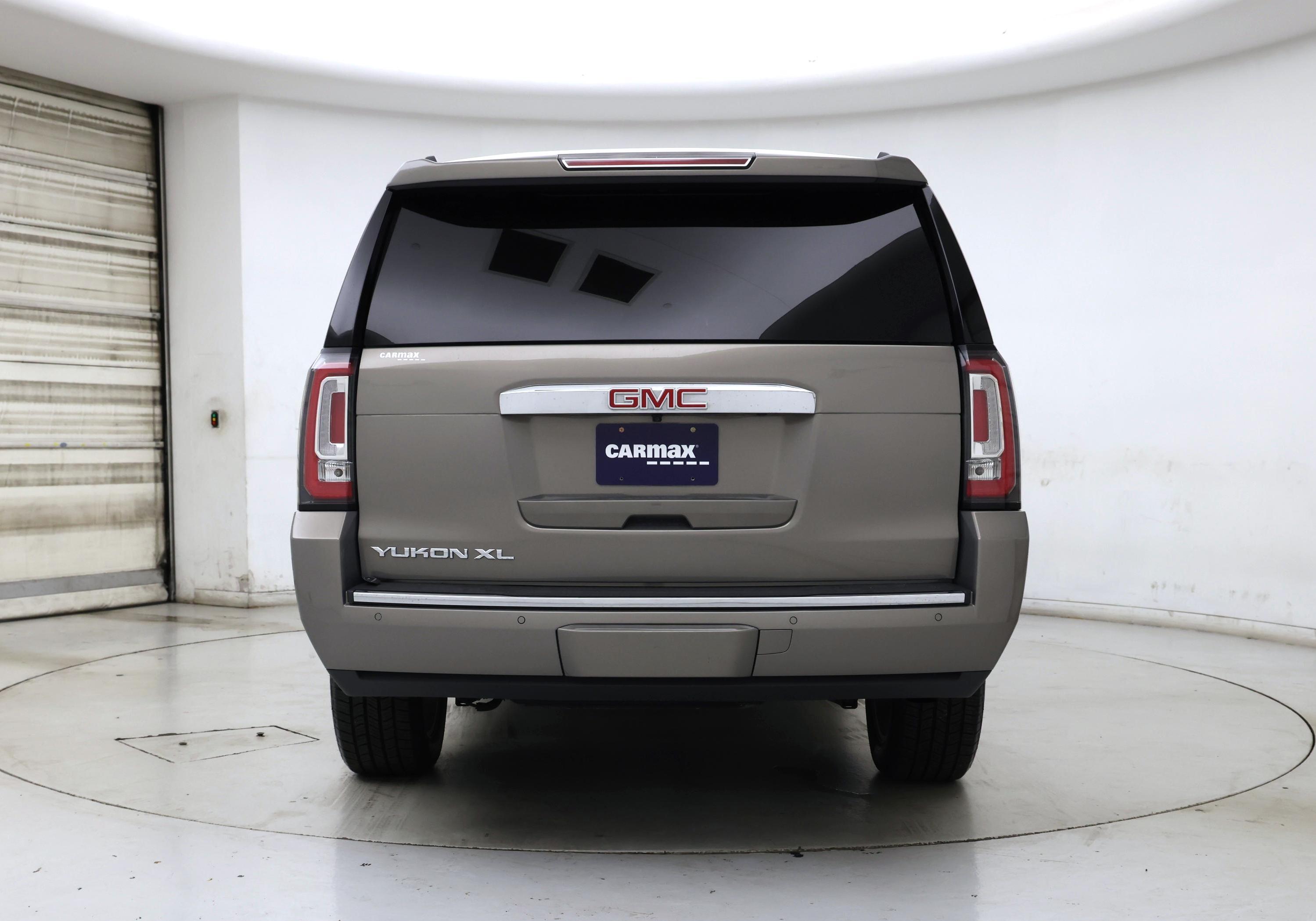 Thumbnail: 2019 GMC Yukon XL - 6