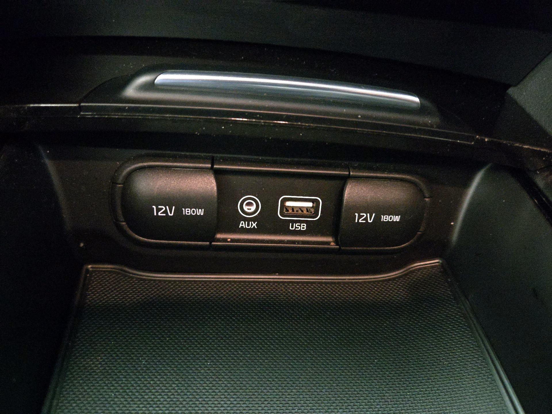 Thumbnail: 2016 Kia Optima - 18