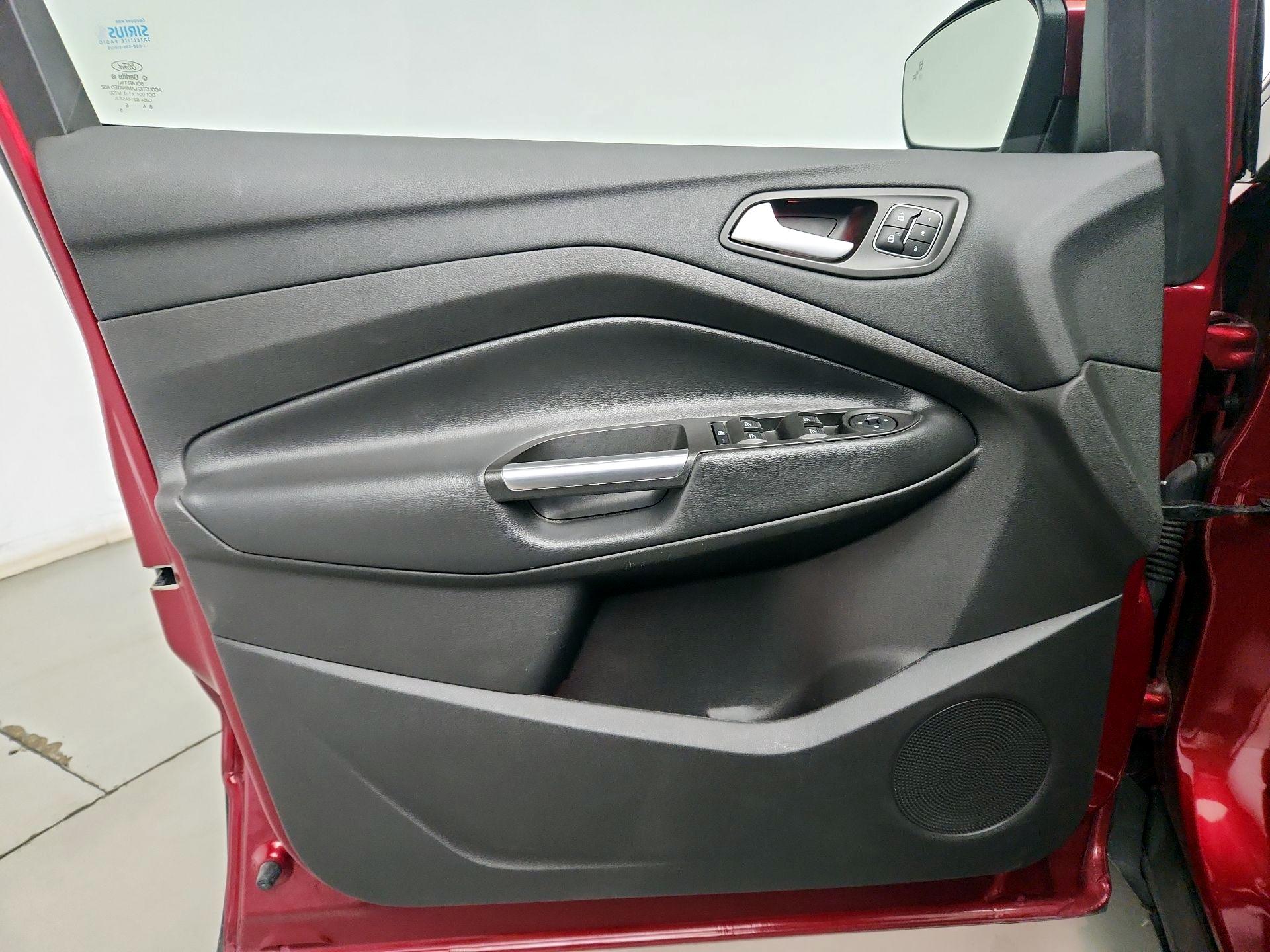Thumbnail: 2017 Ford Escape - 12