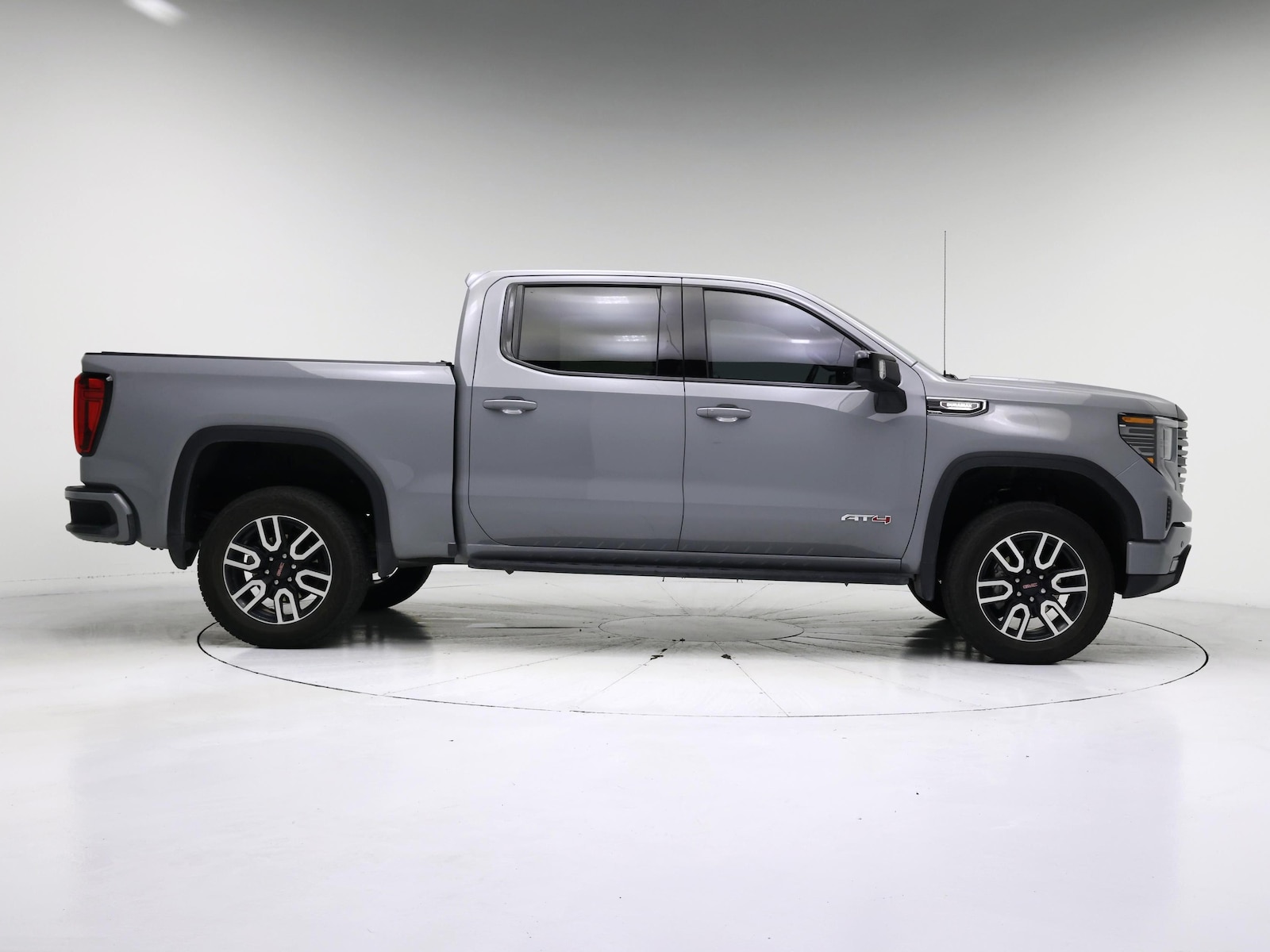 2025 GMC Sierra 1500 AT4 - Photo 8